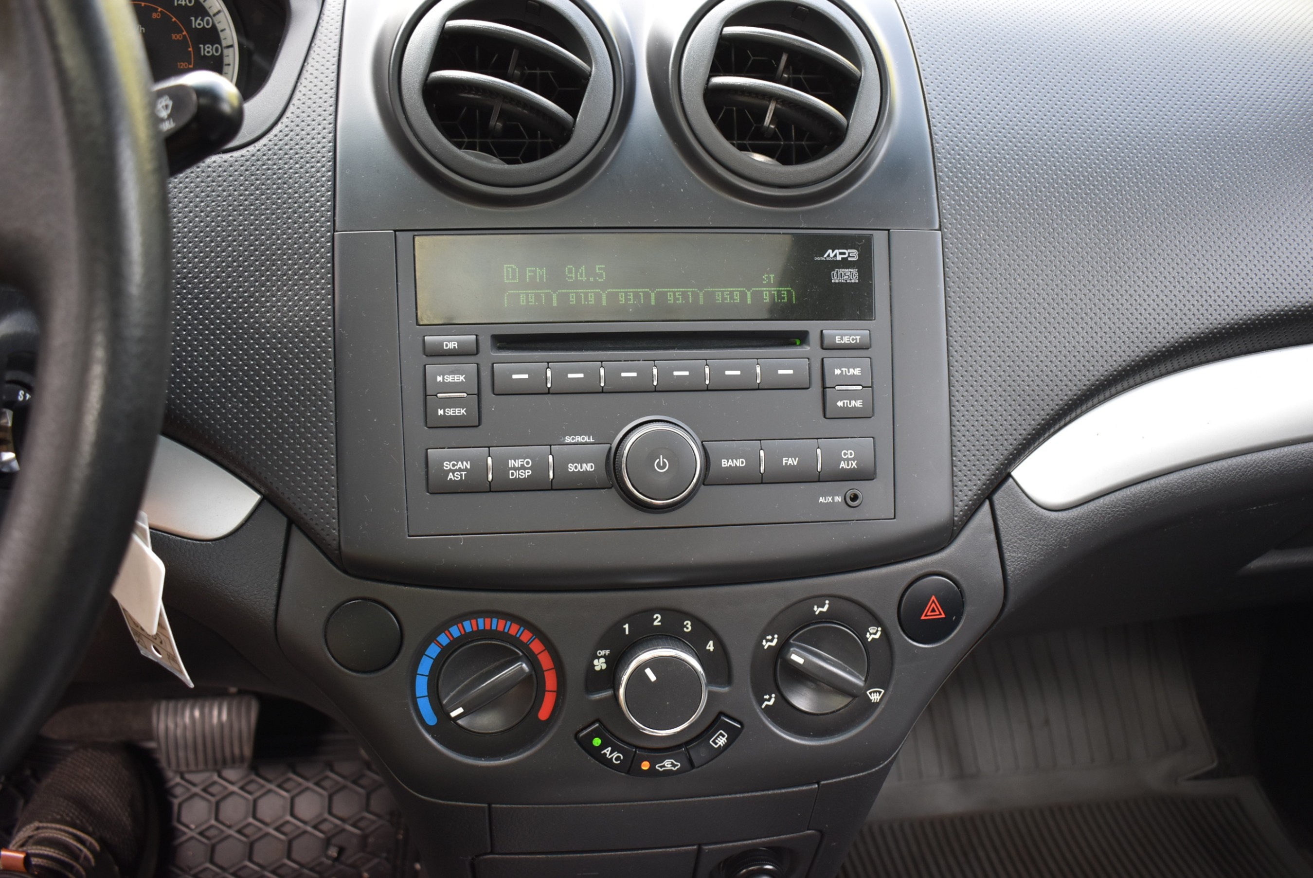 /driveonautoscanadaltd/2010-Chevrolet-Aveo-9361348487183716.jpg