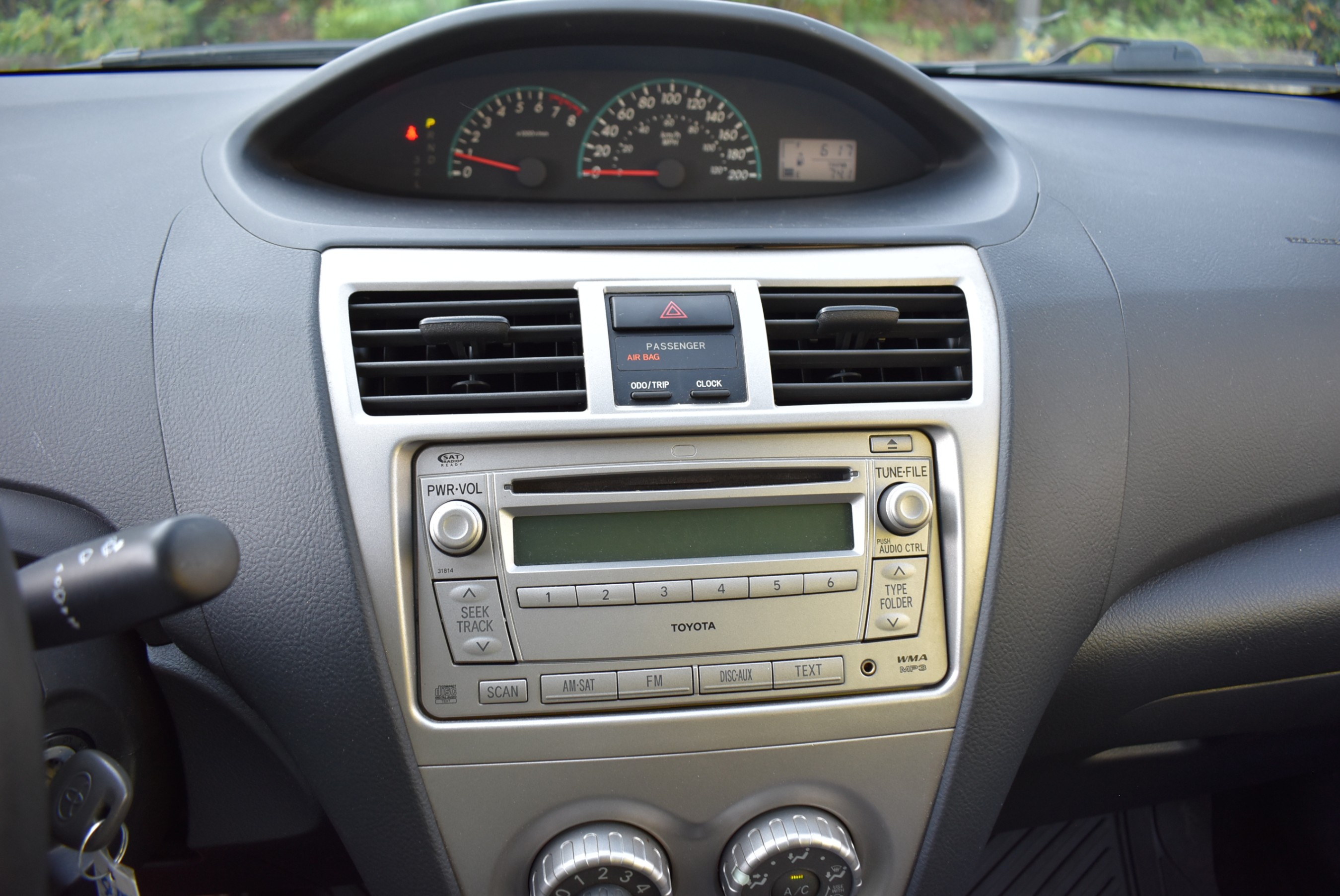 /driveonautoscanadaltd/2010-Toyota-Yaris-9097305948302885.jpg
