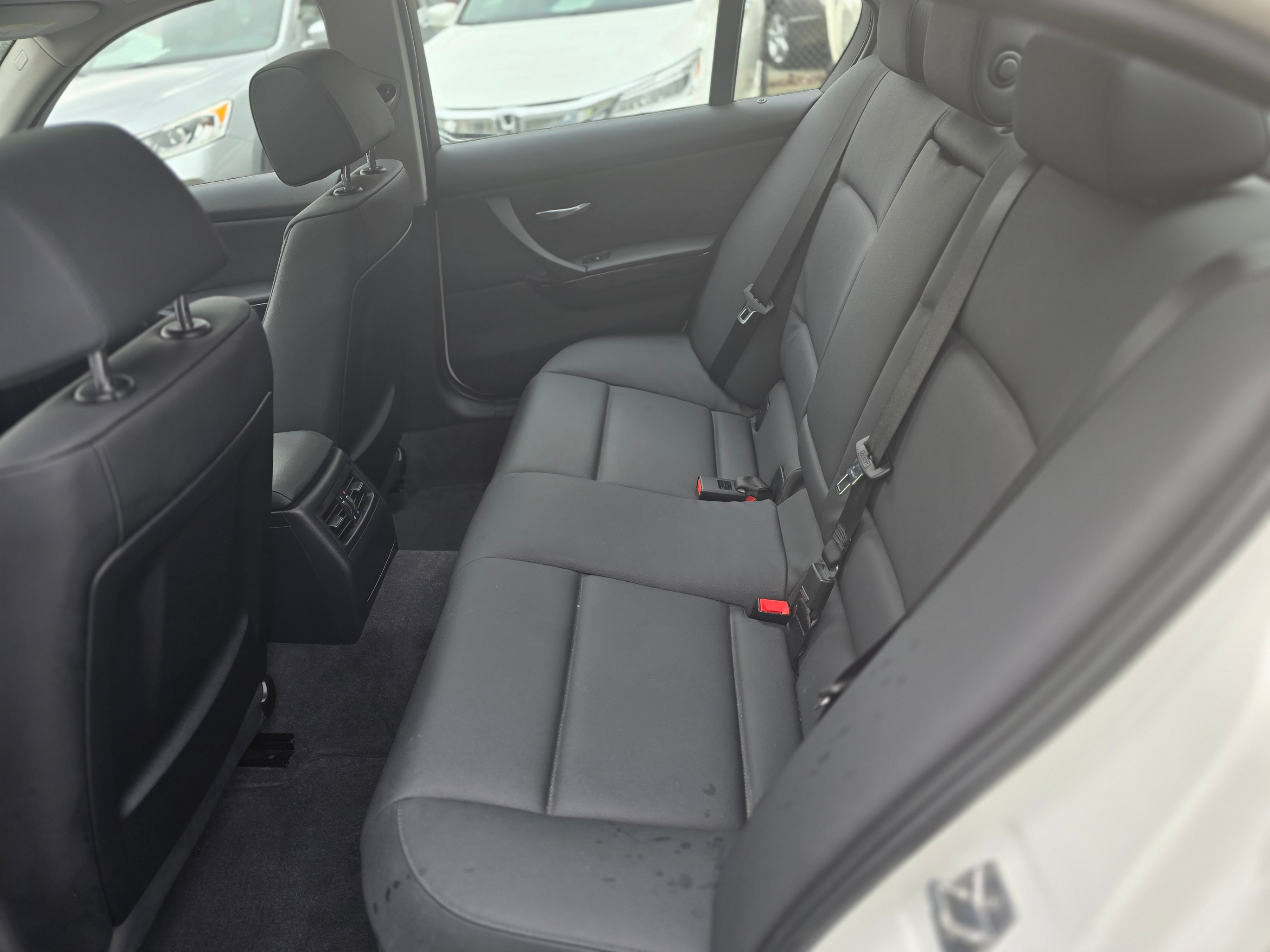 /driveonautoscanadaltd/2011-BMW-3Series-47385747491527663.jpg