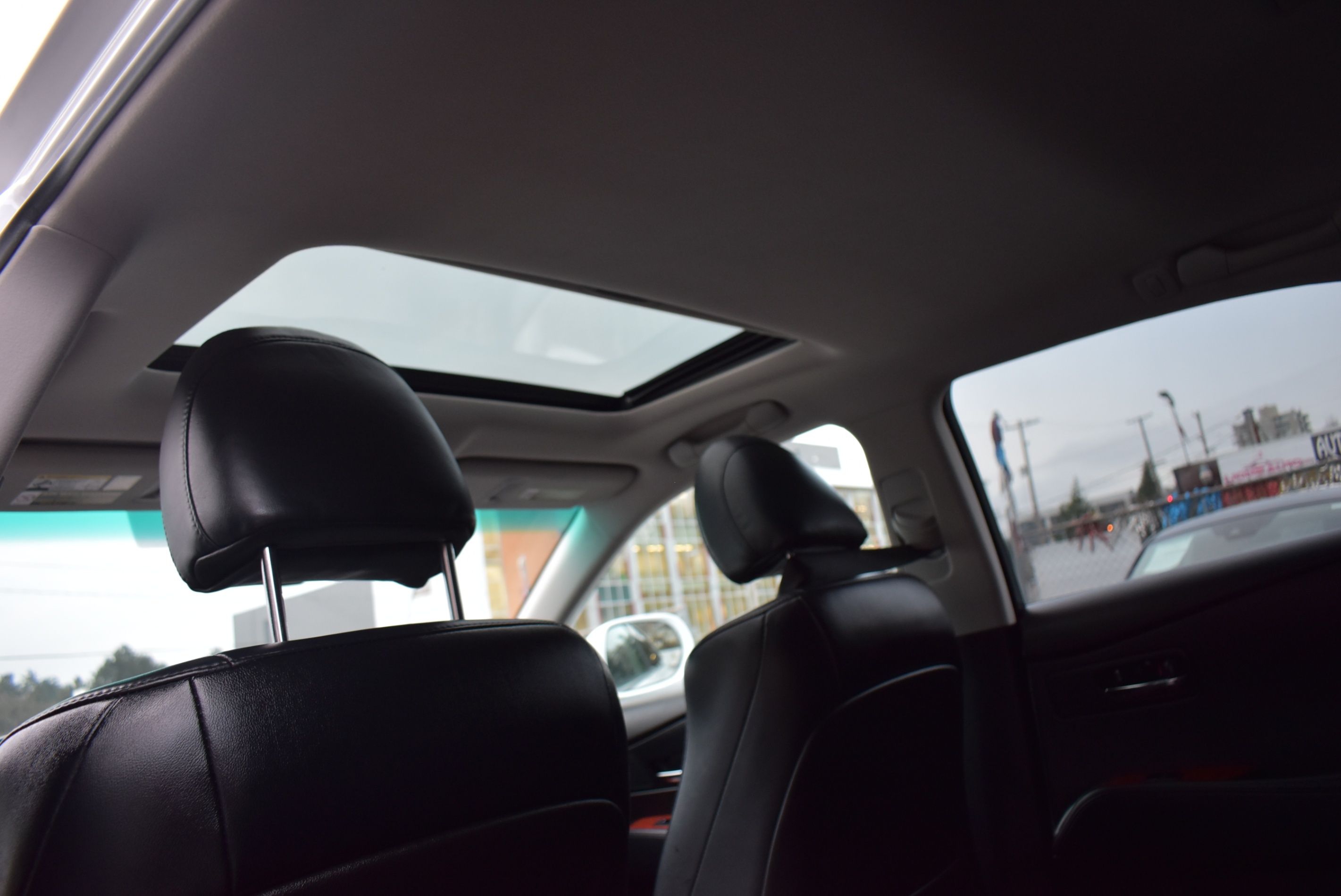 /driveonautoscanadaltd/2011-Lexus-RX350-726056646513014.jpg