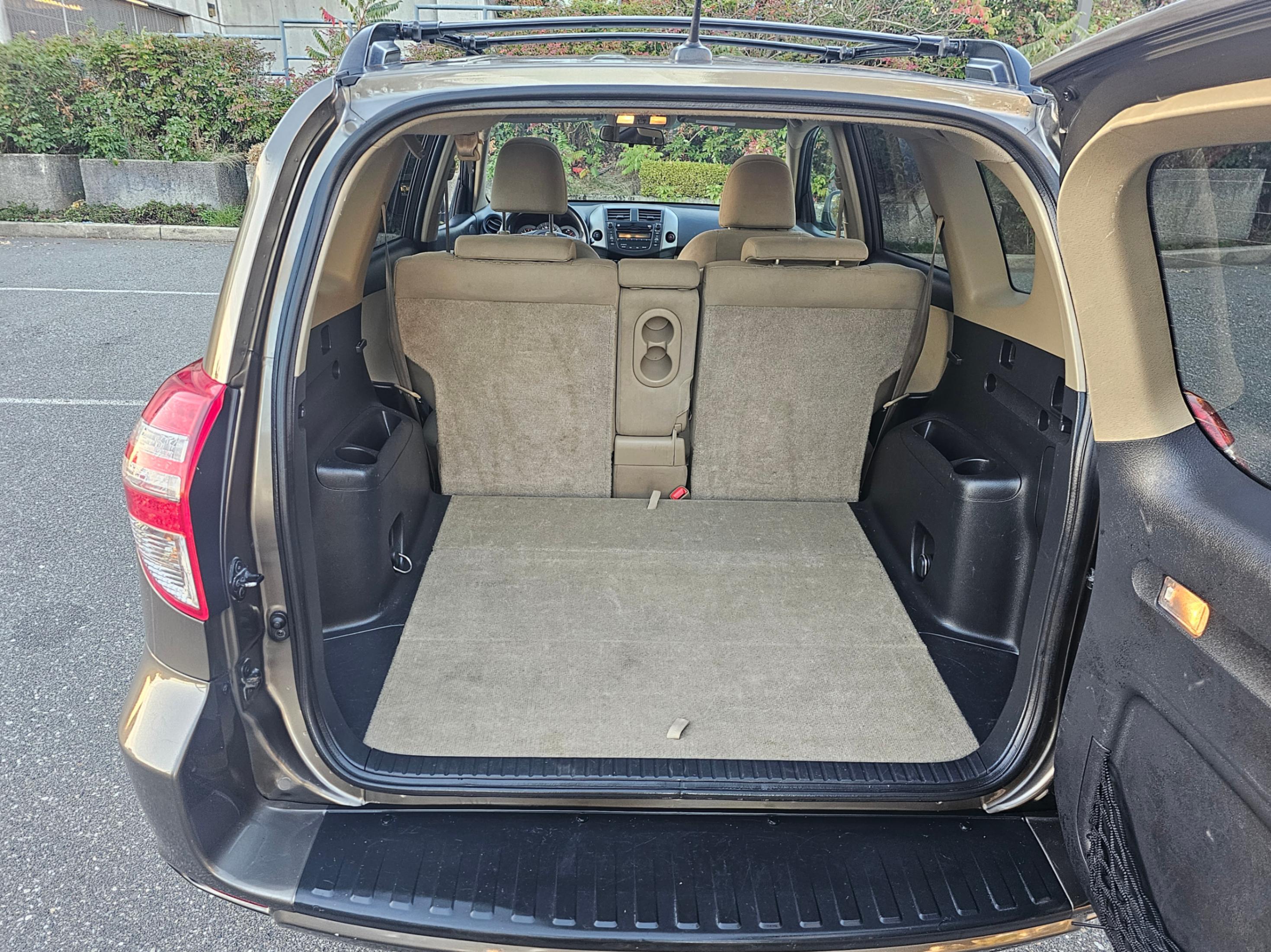 /driveonautoscanadaltd/2011-Toyota-RAV4-2715037229494657.jpg