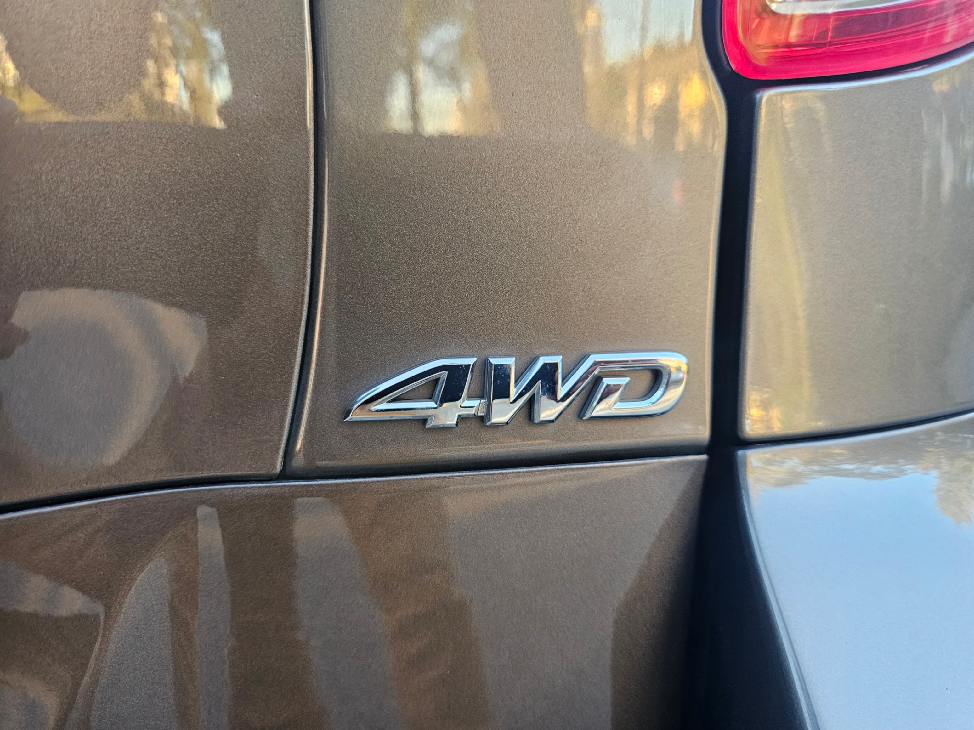 /driveonautoscanadaltd/2011-Toyota-RAV4-9949640210463795.jpg