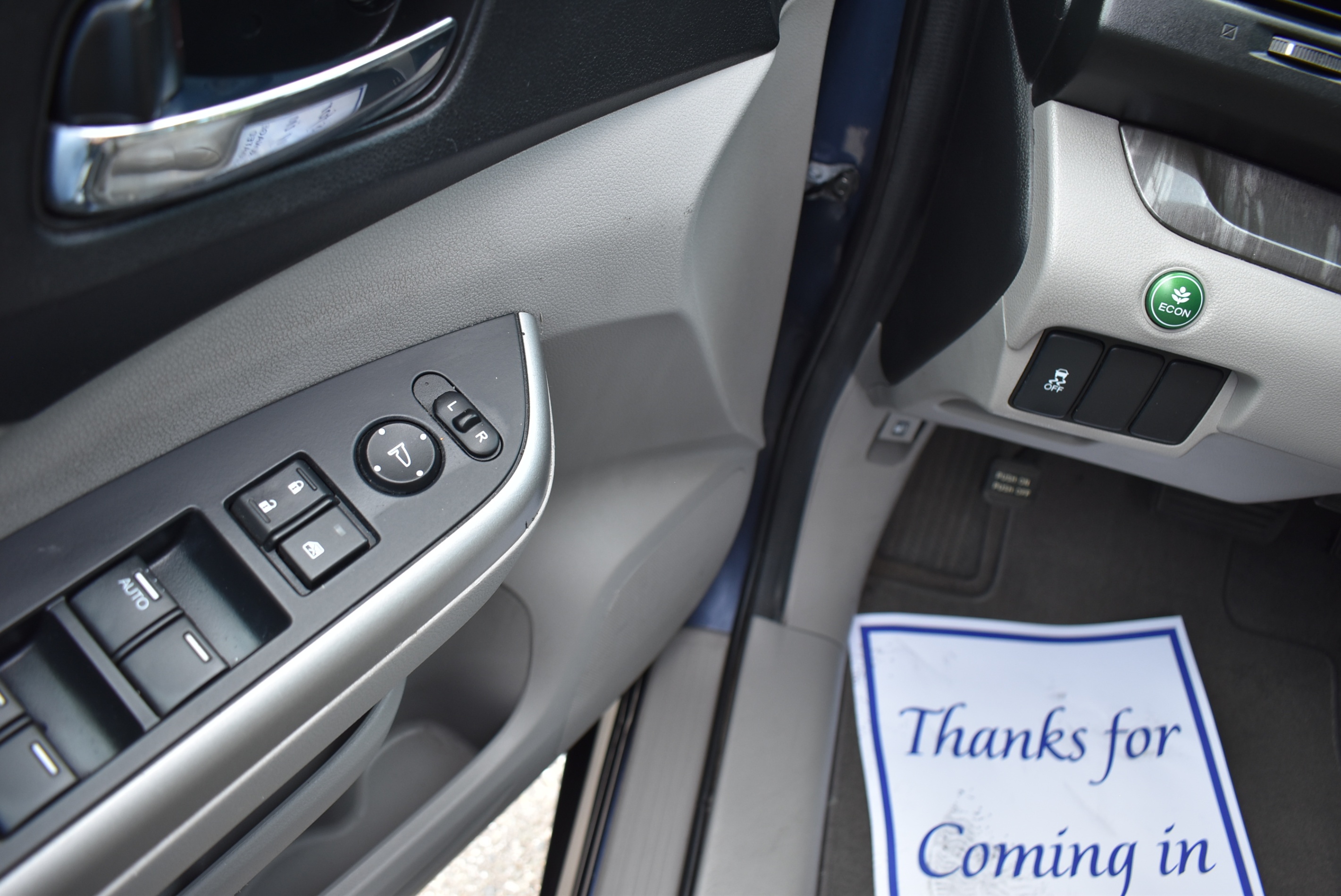 /driveonautoscanadaltd/2012-Honda-CR-V-5768133575361343.jpg