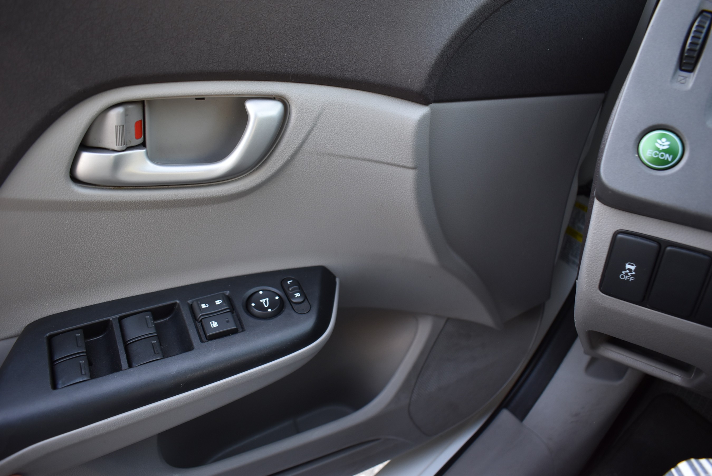 /driveonautoscanadaltd/2012-Honda-Civic-3408617491697876.jpg
