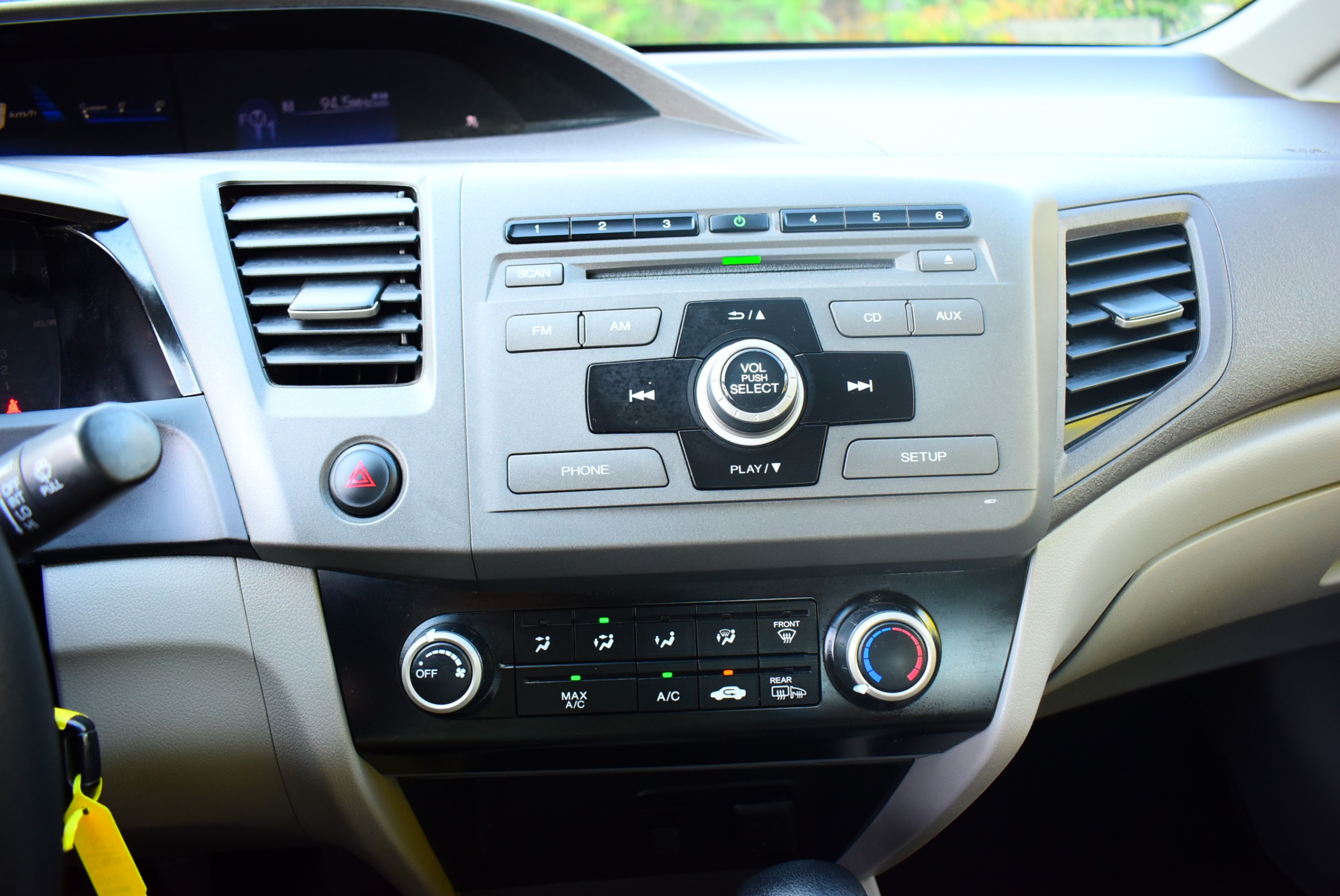 /driveonautoscanadaltd/2012-Honda-CivicSedan-13977720655182369.jpg