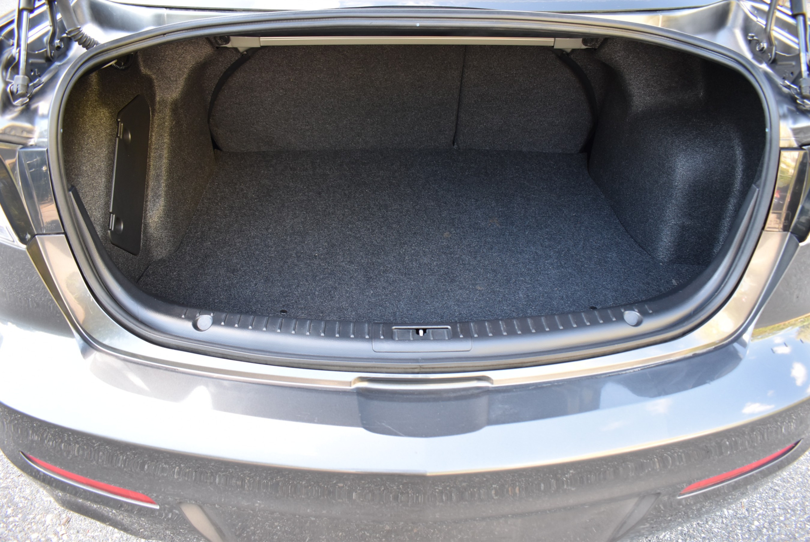/driveonautoscanadaltd/2012-Mazda-Mazda3-41216930604581425.jpg