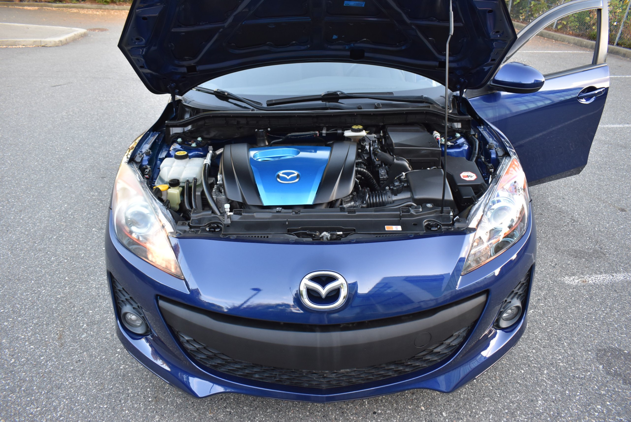 /driveonautoscanadaltd/2012-Mazda-Mazda3-9775325091377152.jpg