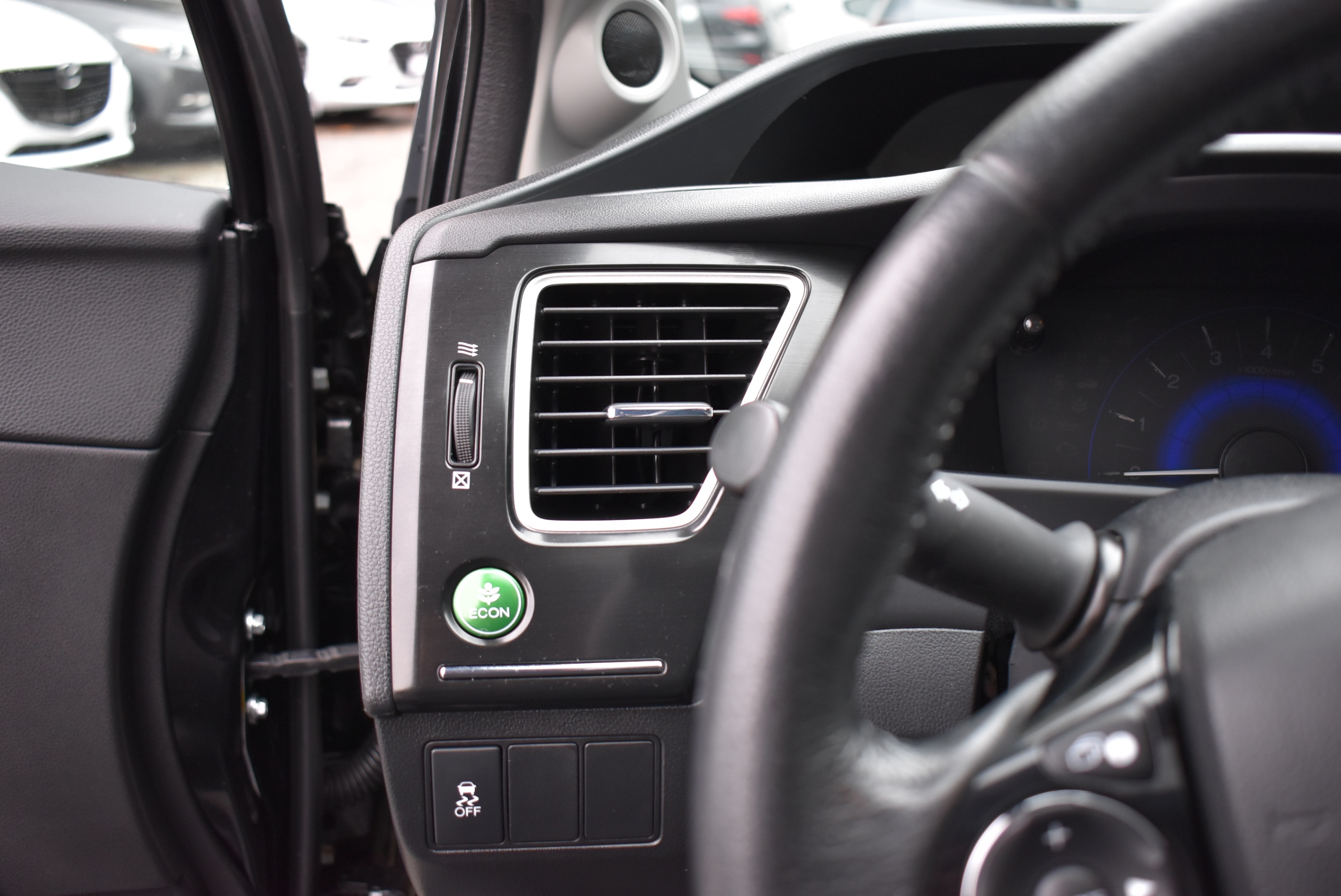 /driveonautoscanadaltd/2013-Honda-Civic-054529072076698215.jpg