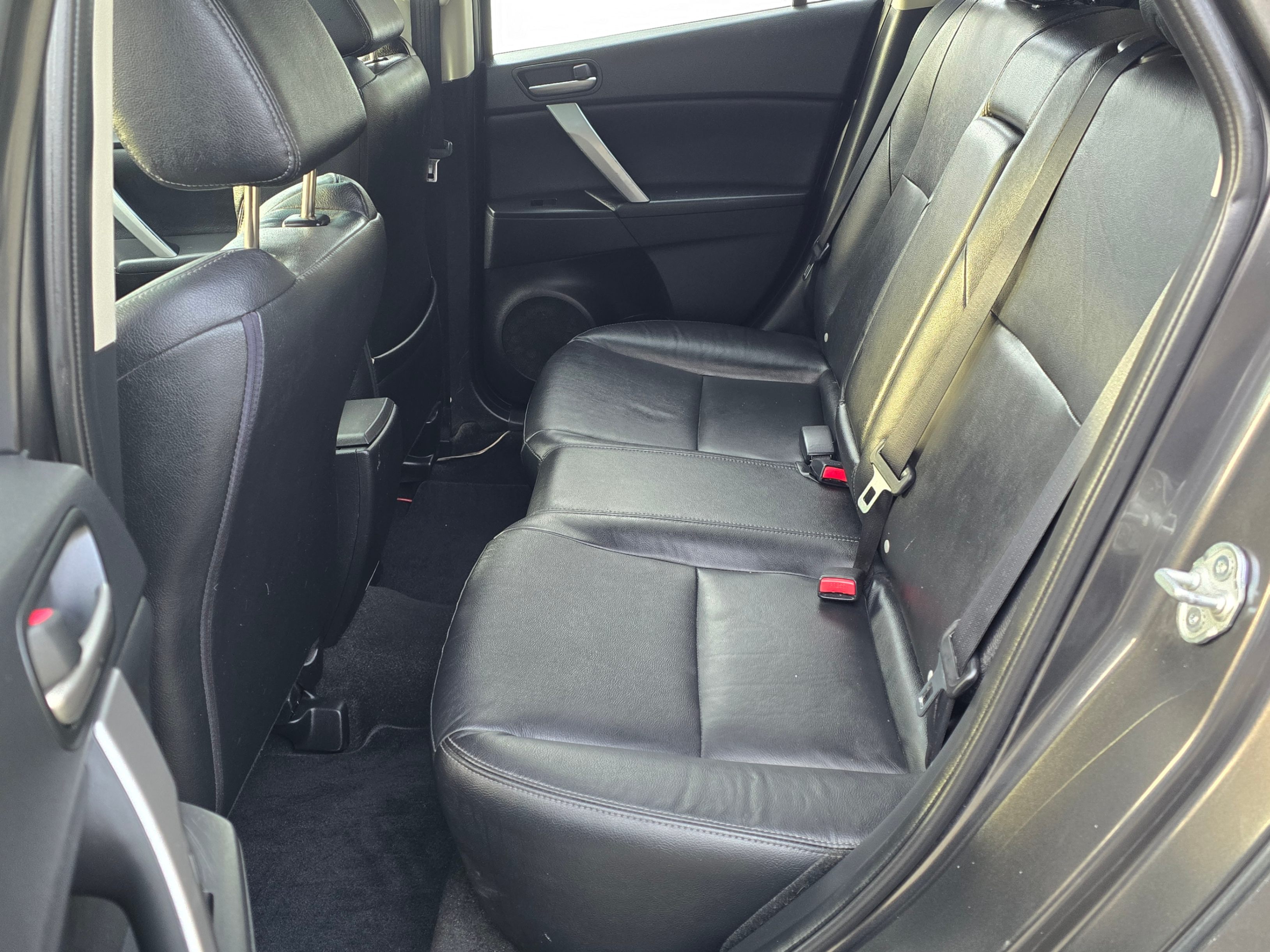 /driveonautoscanadaltd/2013-Mazda-Mazda3-11892679235599335.jpg