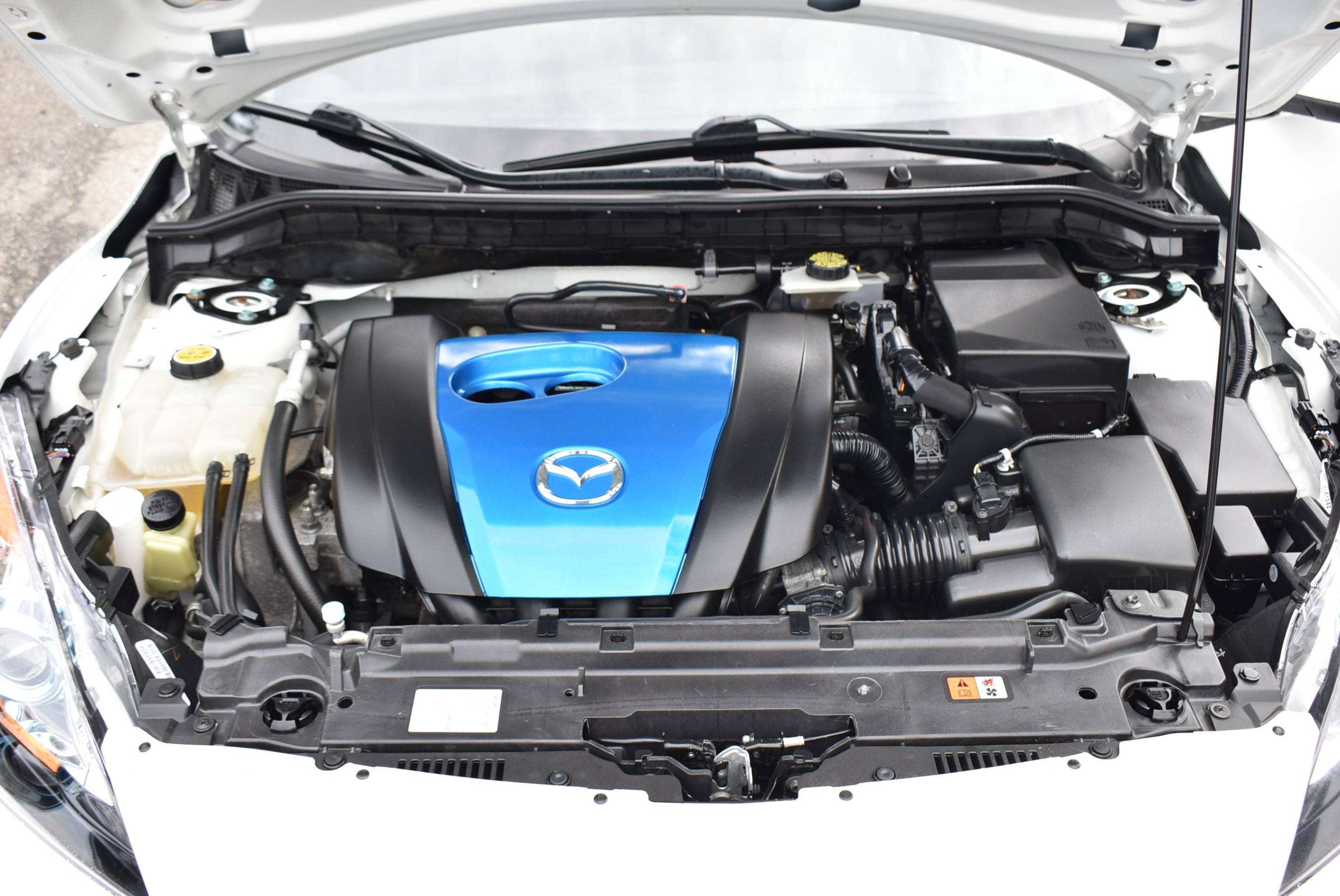 /driveonautoscanadaltd/2013-Mazda-Mazda3-9861038103402502.jpg