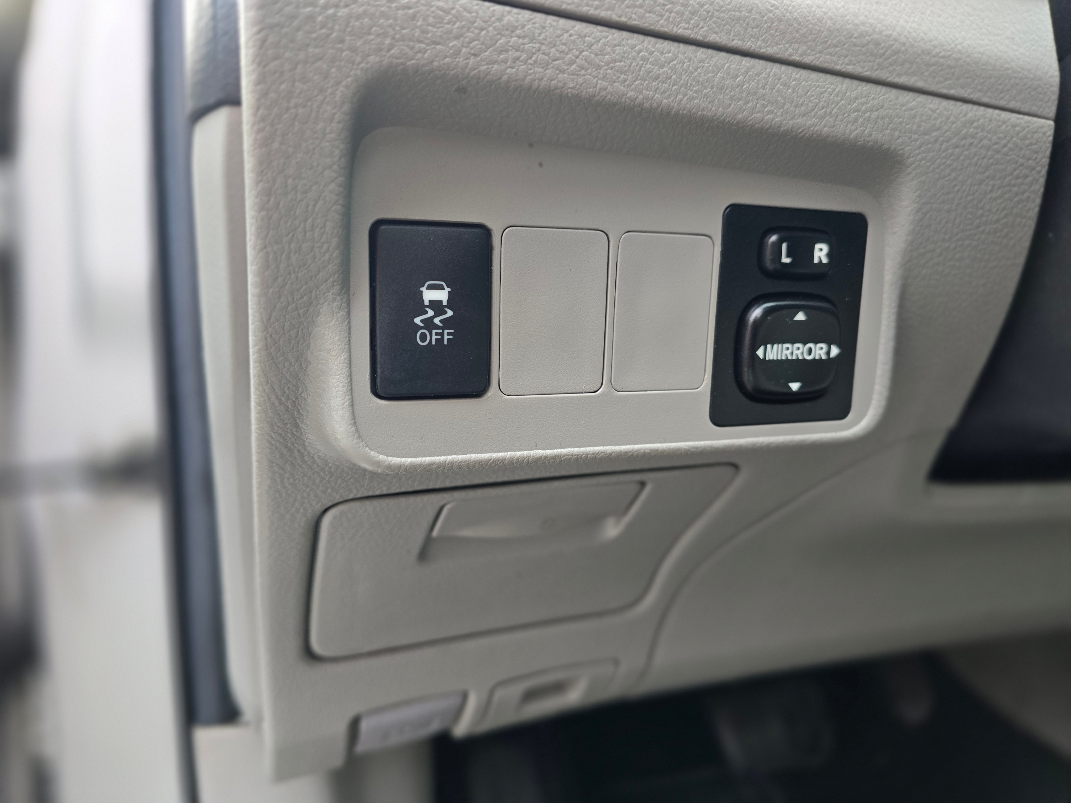 /driveonautoscanadaltd/2013-Toyota-Corolla-801656736855062.jpg