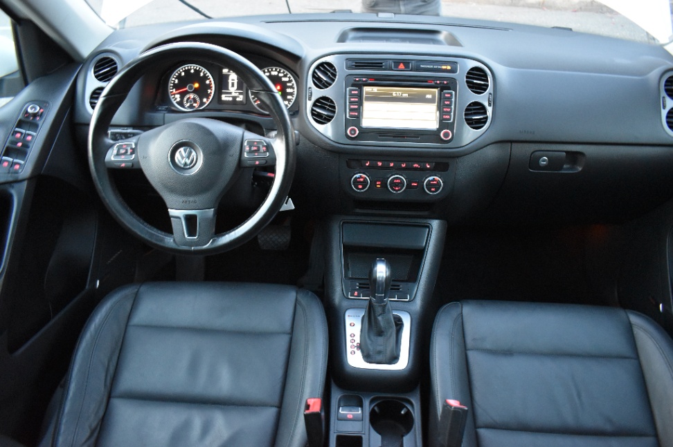 /driveonautoscanadaltd/2013-Volkswagen-Tiguan-9357366786178749.jpg