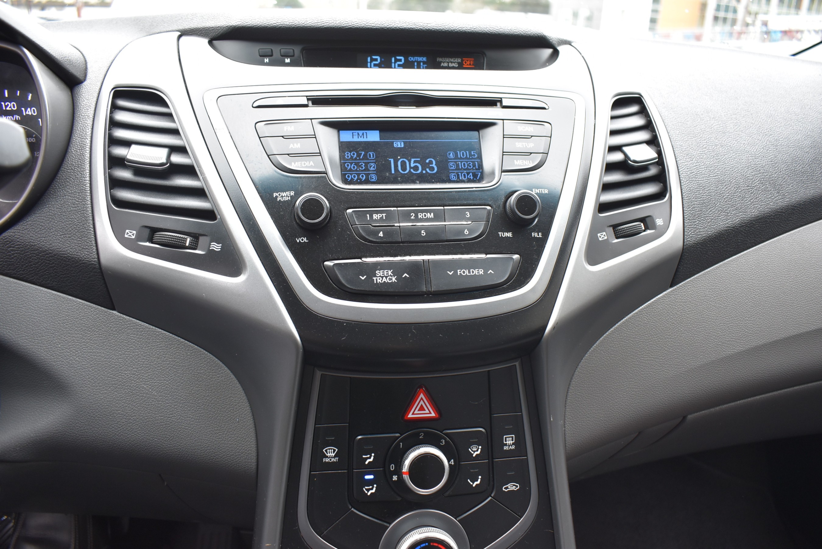 /driveonautoscanadaltd/2014-Hyundai-Elantra-2302132830561363.jpg