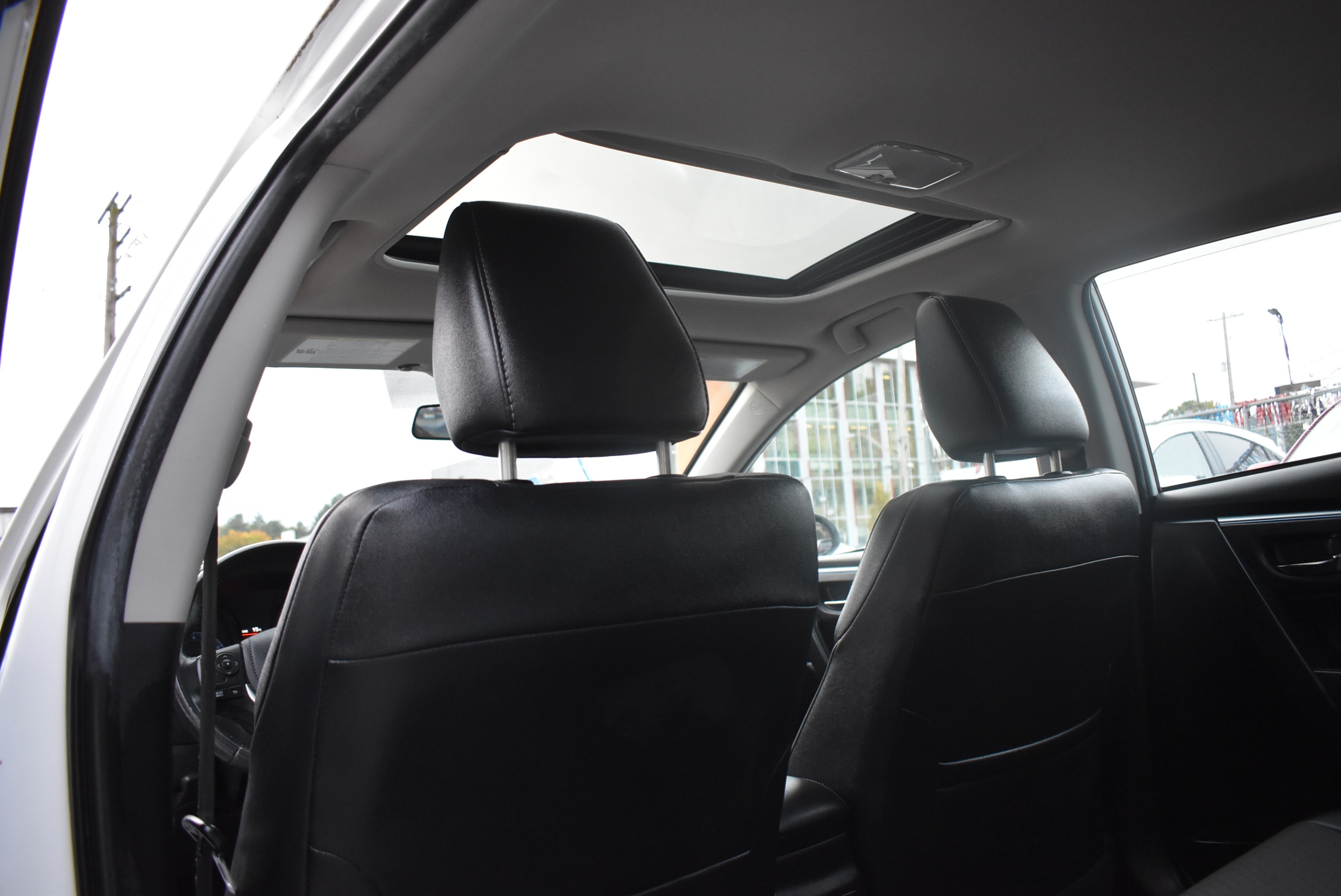 /driveonautoscanadaltd/2014-Toyota-Corolla-3685775881322362.jpg