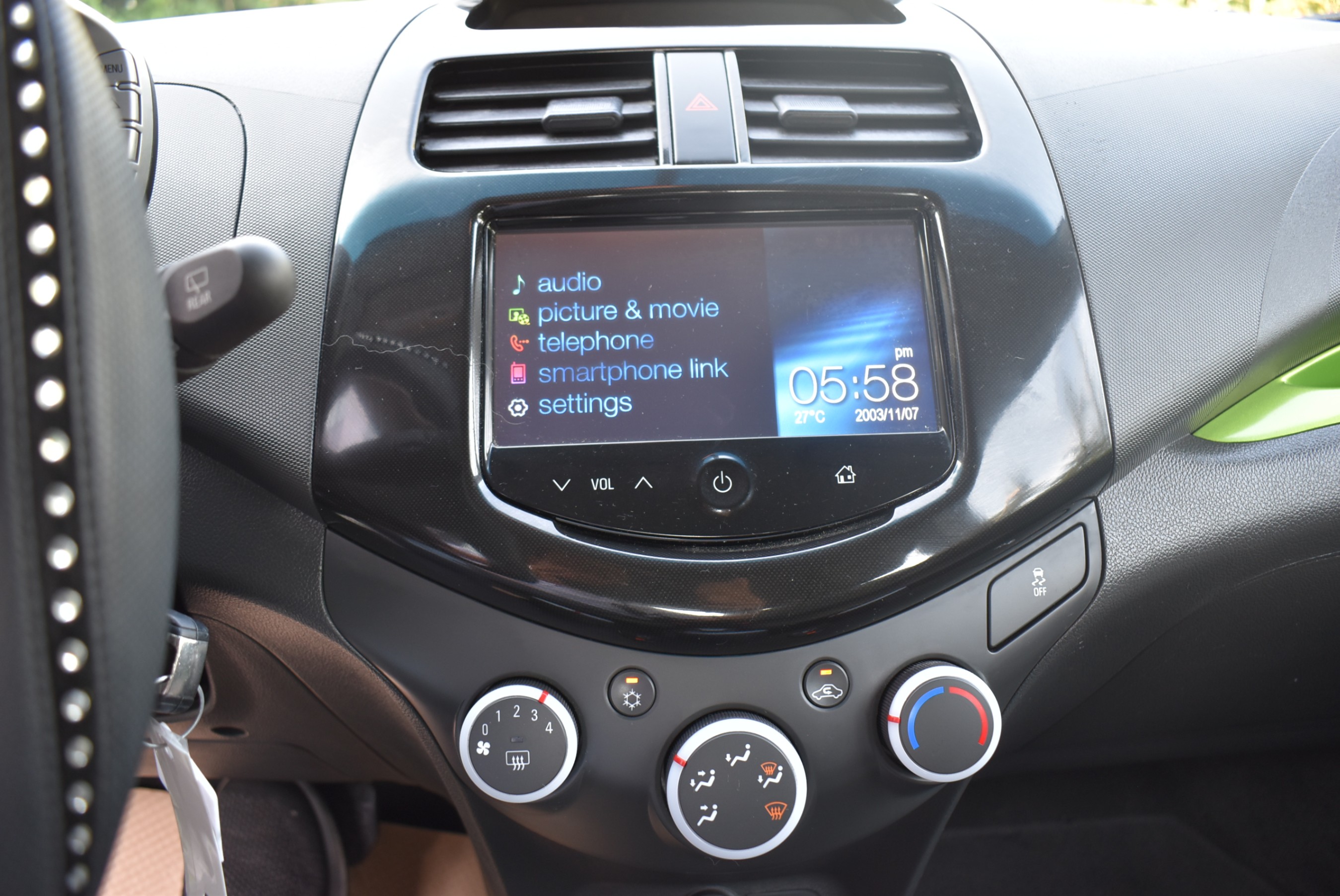 /driveonautoscanadaltd/2015-Chevrolet-Spark-014321778834585741.jpg