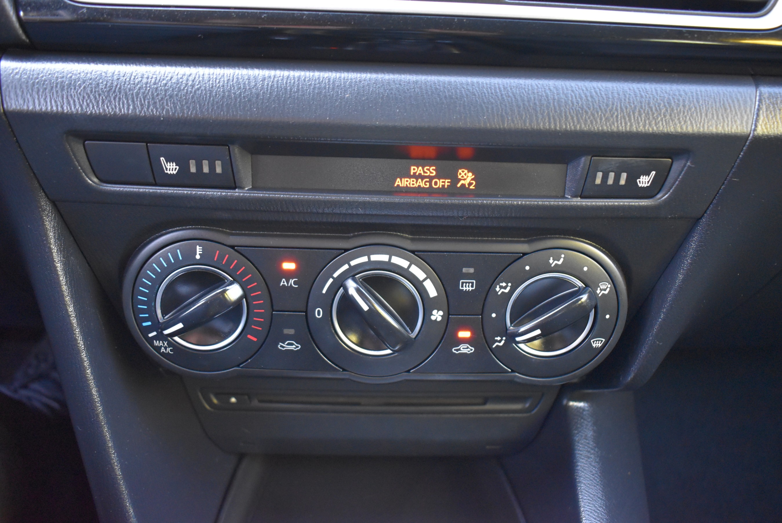 /driveonautoscanadaltd/2015-Mazda-Mazda3-7676203794467997.jpg