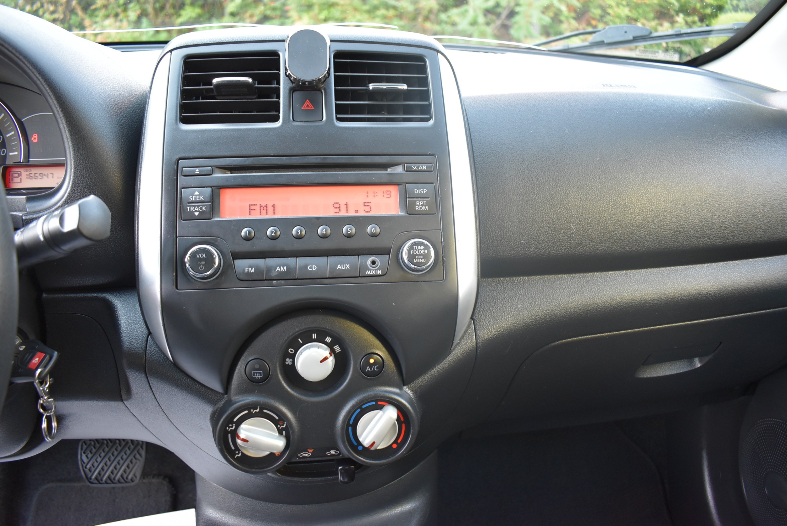 /driveonautoscanadaltd/2015-Nissan-Micra-3213846814836965.jpg