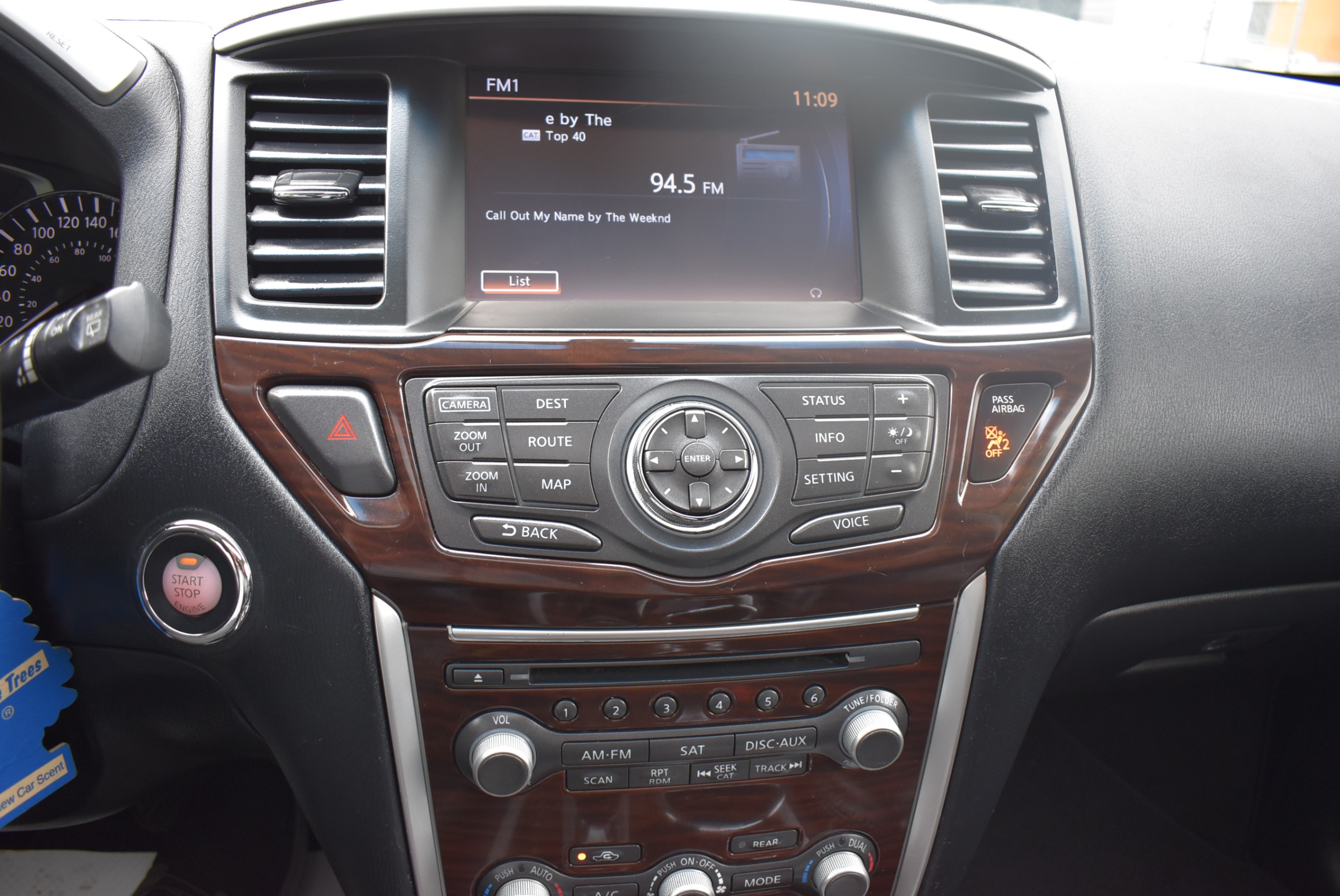 /driveonautoscanadaltd/2015-Nissan-Pathfinder-5914692622157793.jpg