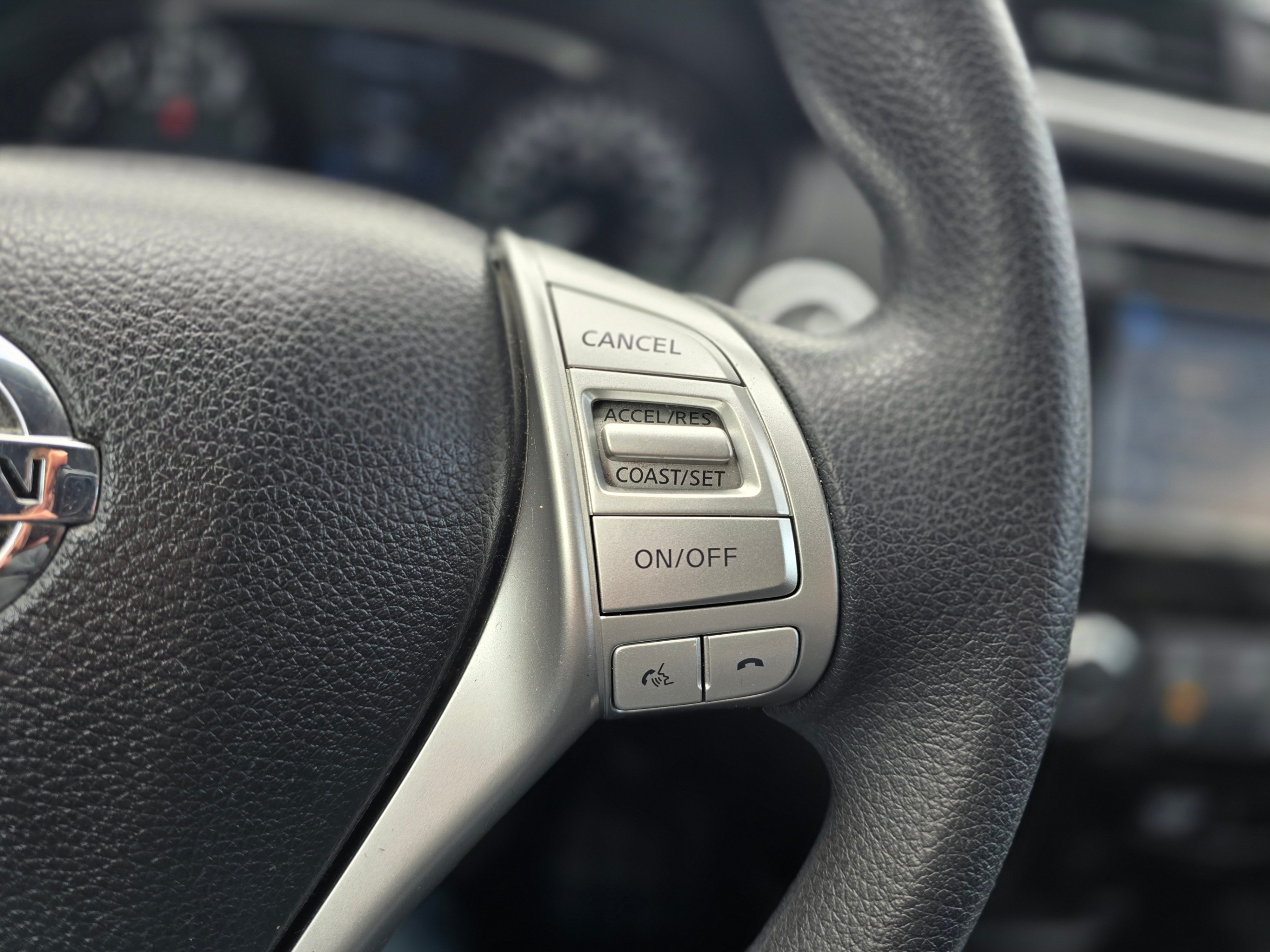 /driveonautoscanadaltd/2015-Nissan-Rogue-3792078078972385.jpg