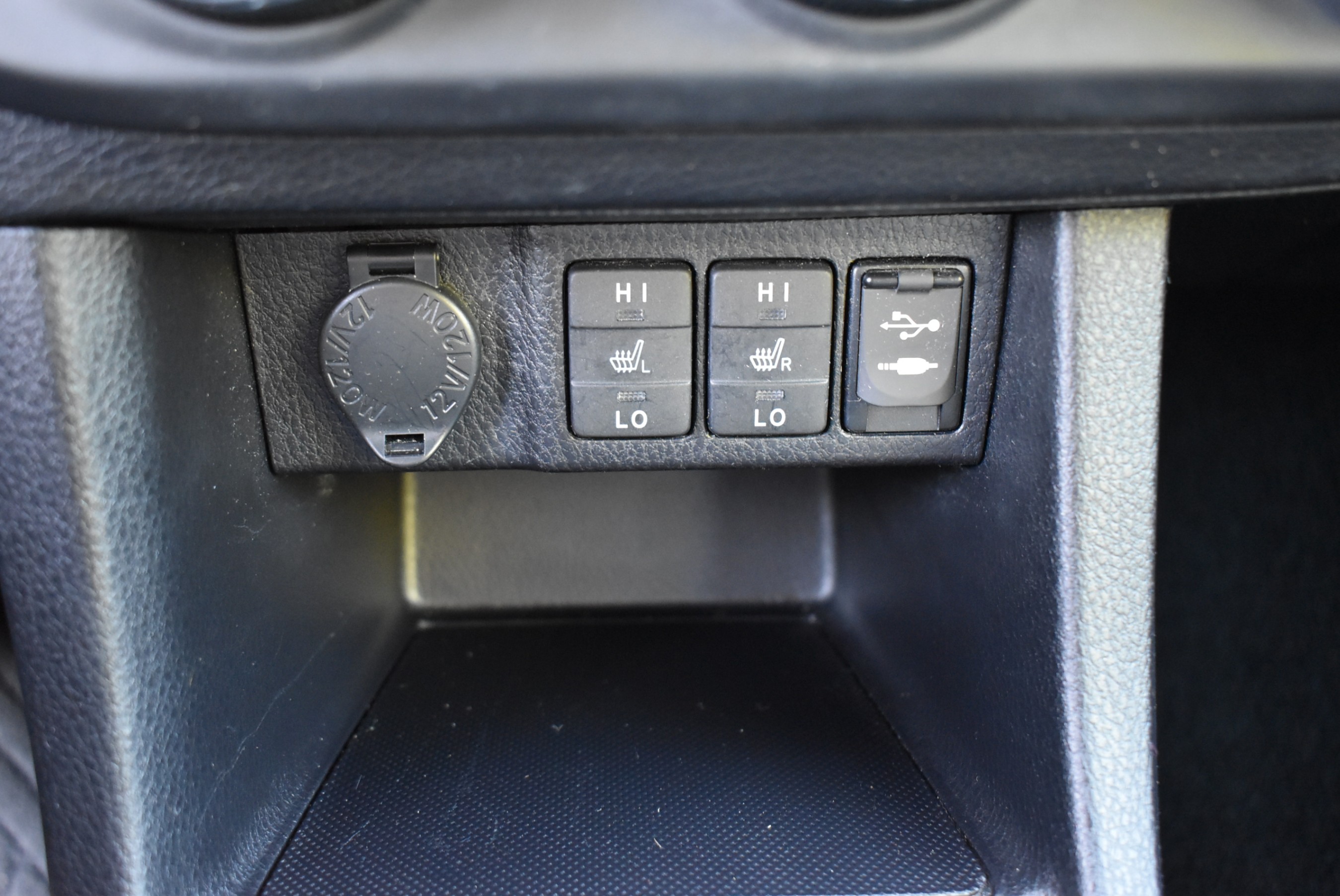 /driveonautoscanadaltd/2015-Toyota-Corolla-1617433645337869.jpg