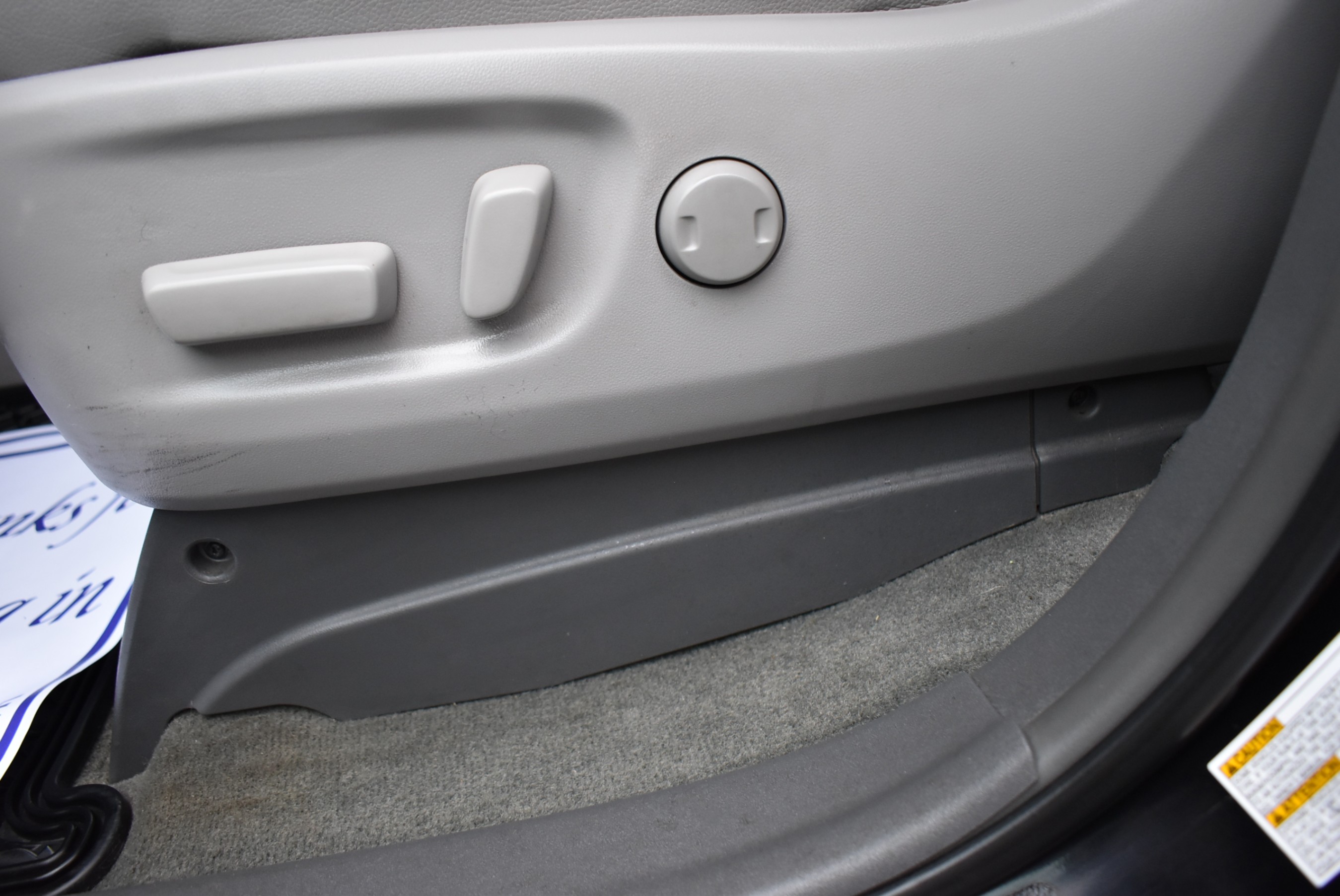 /driveonautoscanadaltd/2015-Toyota-Sienna-5158702646046085.jpg