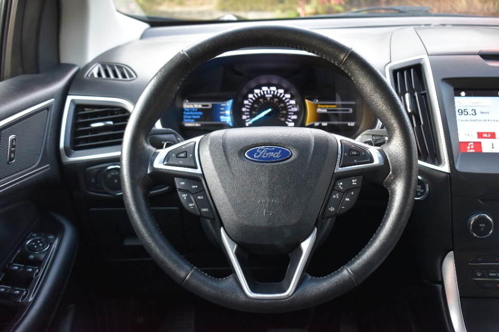 /driveonautoscanadaltd/2016-Ford-Edge-17391270887408639.jpg