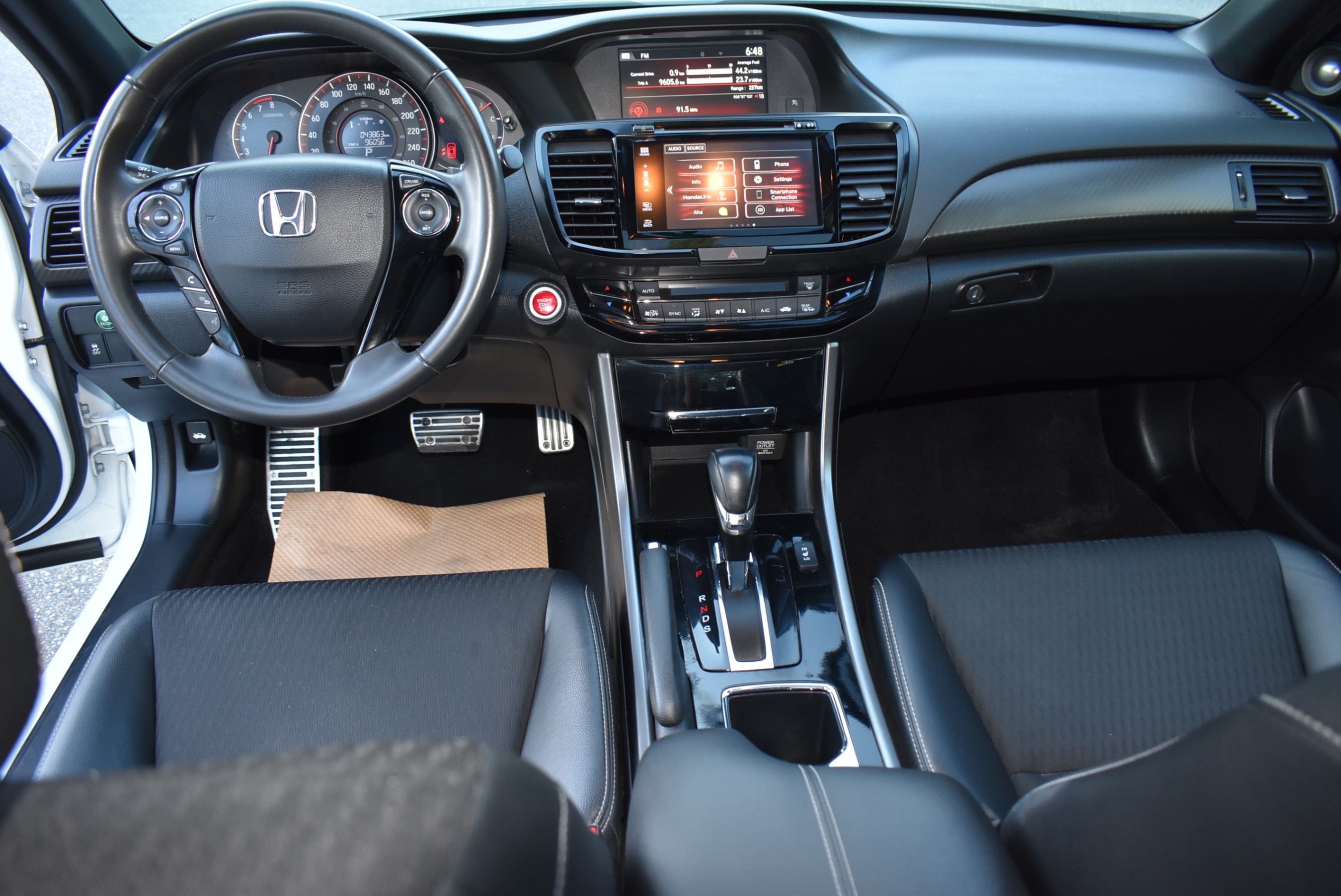/driveonautoscanadaltd/2016-Honda-Accord-2137761524330224.jpg