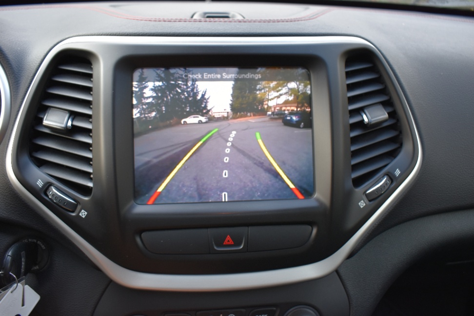 /driveonautoscanadaltd/2016-Jeep-Cherokee-08831487195990273.jpg