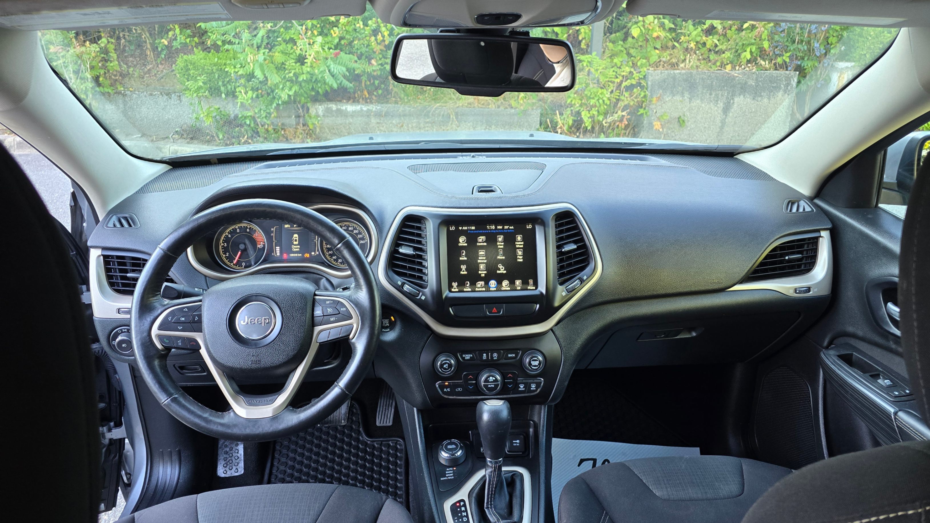 /driveonautoscanadaltd/2016-Jeep-Cherokee-3569937230781237.jpg