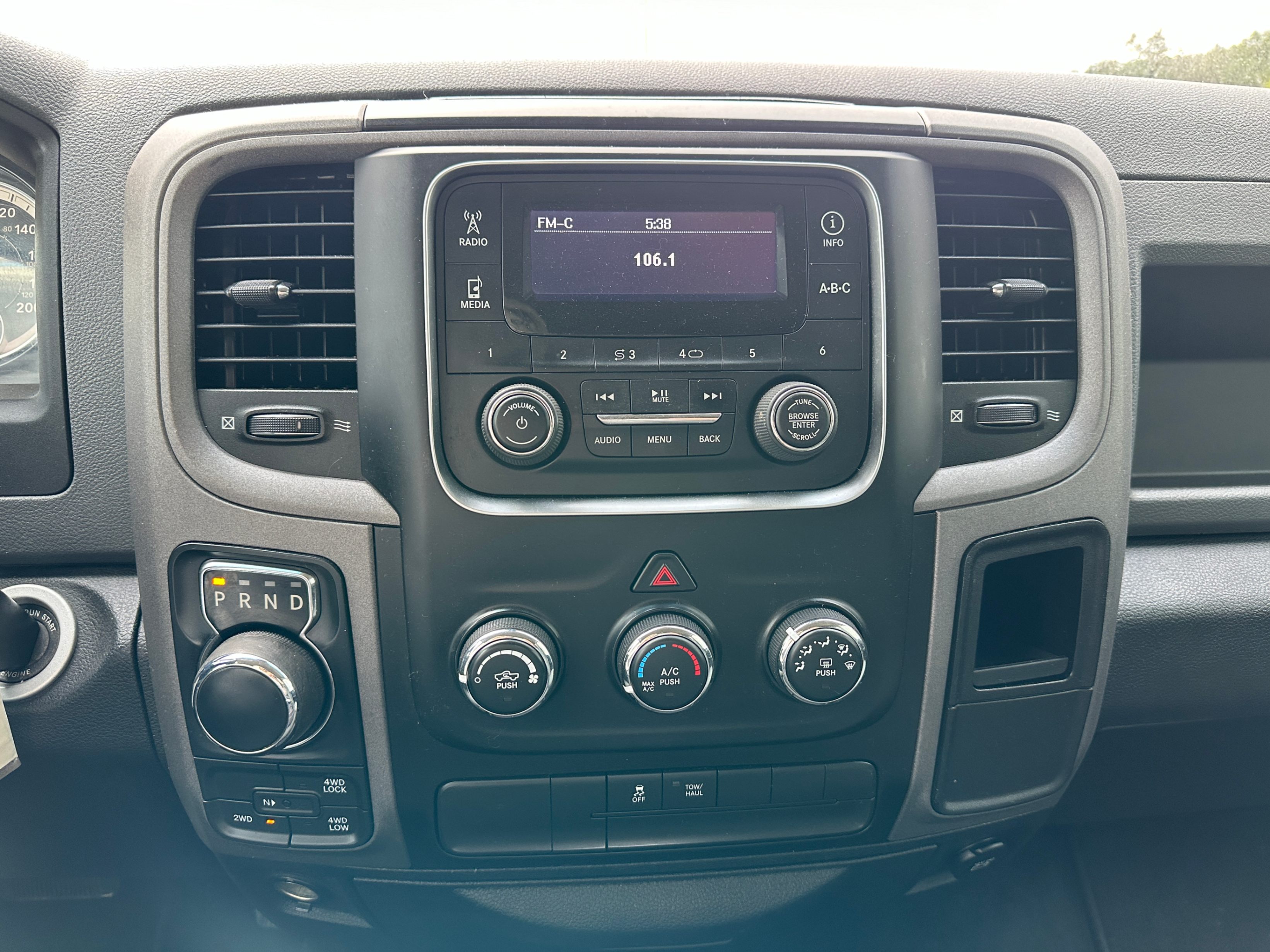 /driveonautoscanadaltd/2016-Ram-1500-3611679428218264.jpg