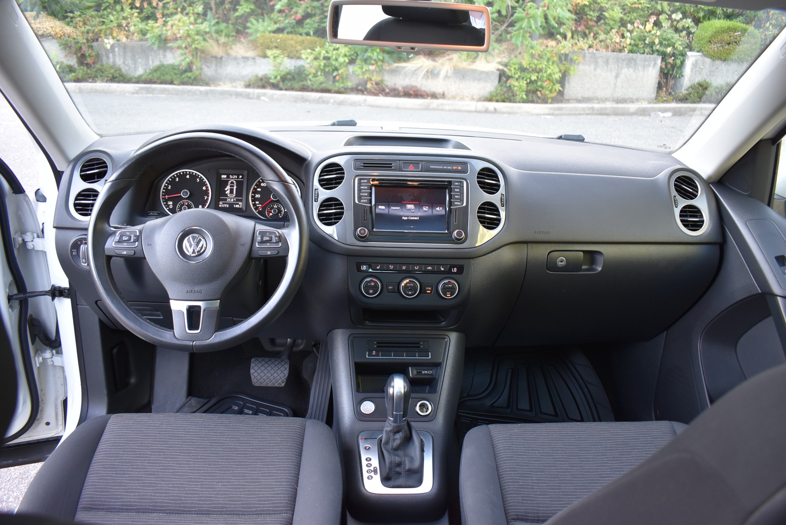 /driveonautoscanadaltd/2016-Volkswagen-Tiguan-8251191330644041.jpg