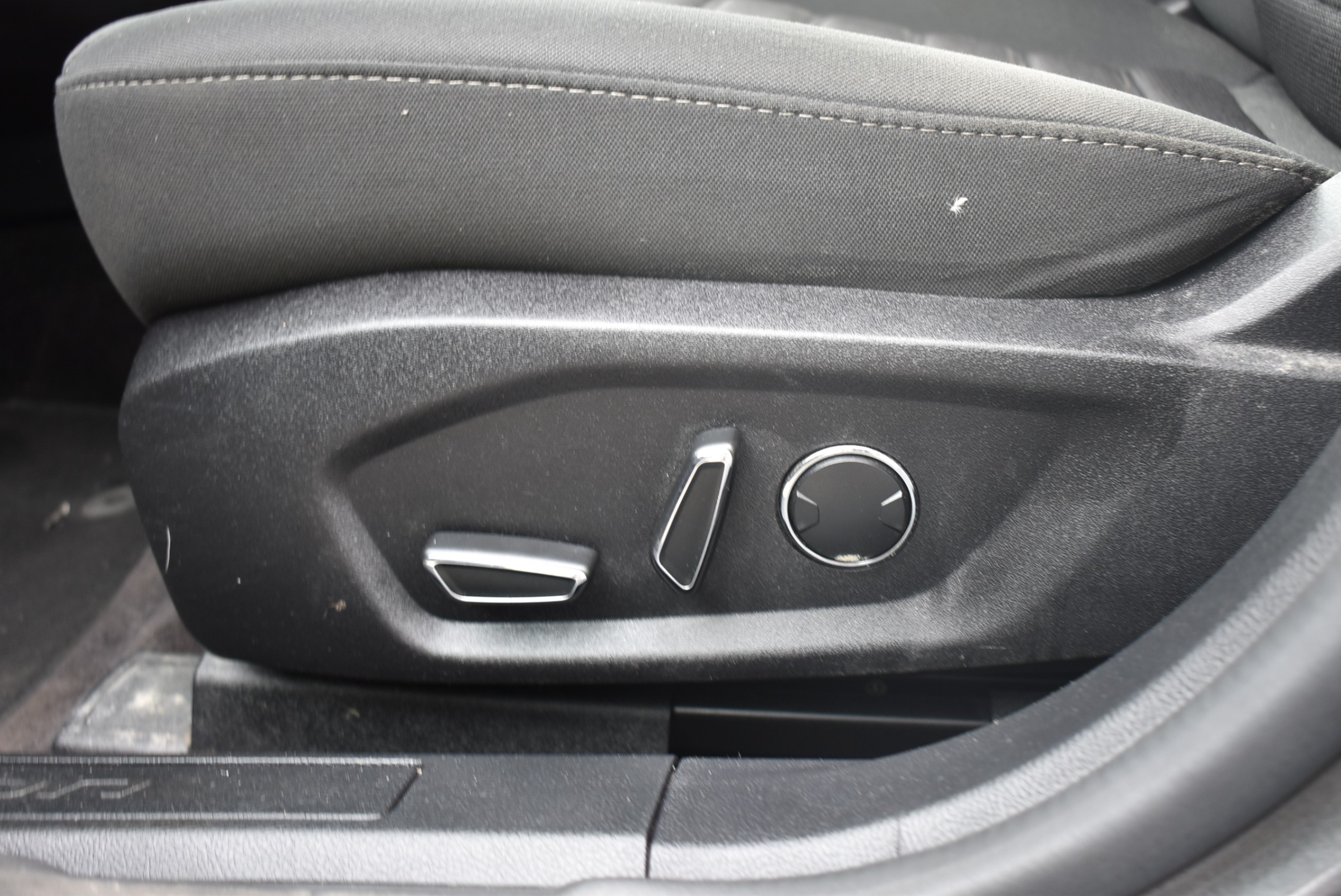 /driveonautoscanadaltd/2017-Ford-Fusion-33124390783806756.jpg