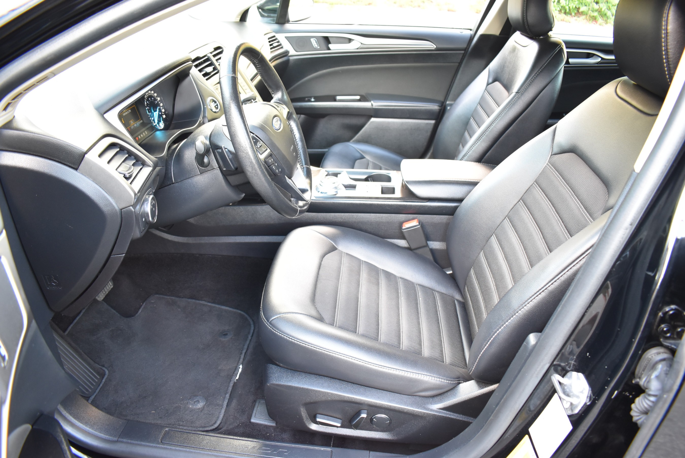 /driveonautoscanadaltd/2017-Ford-Fusion-41041495040488707.jpg