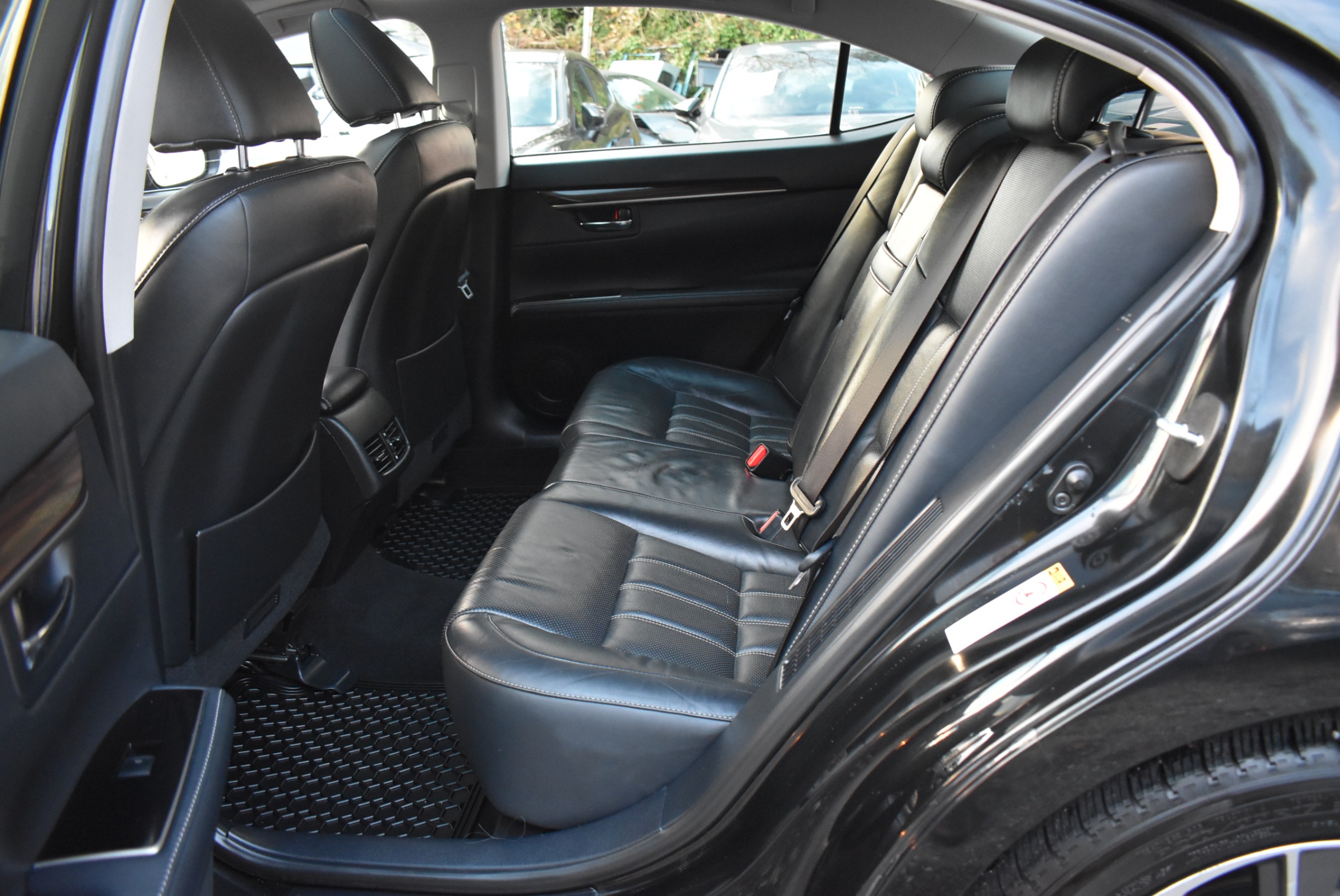 /driveonautoscanadaltd/2017-Lexus-ES300h-0950313261276643.jpg