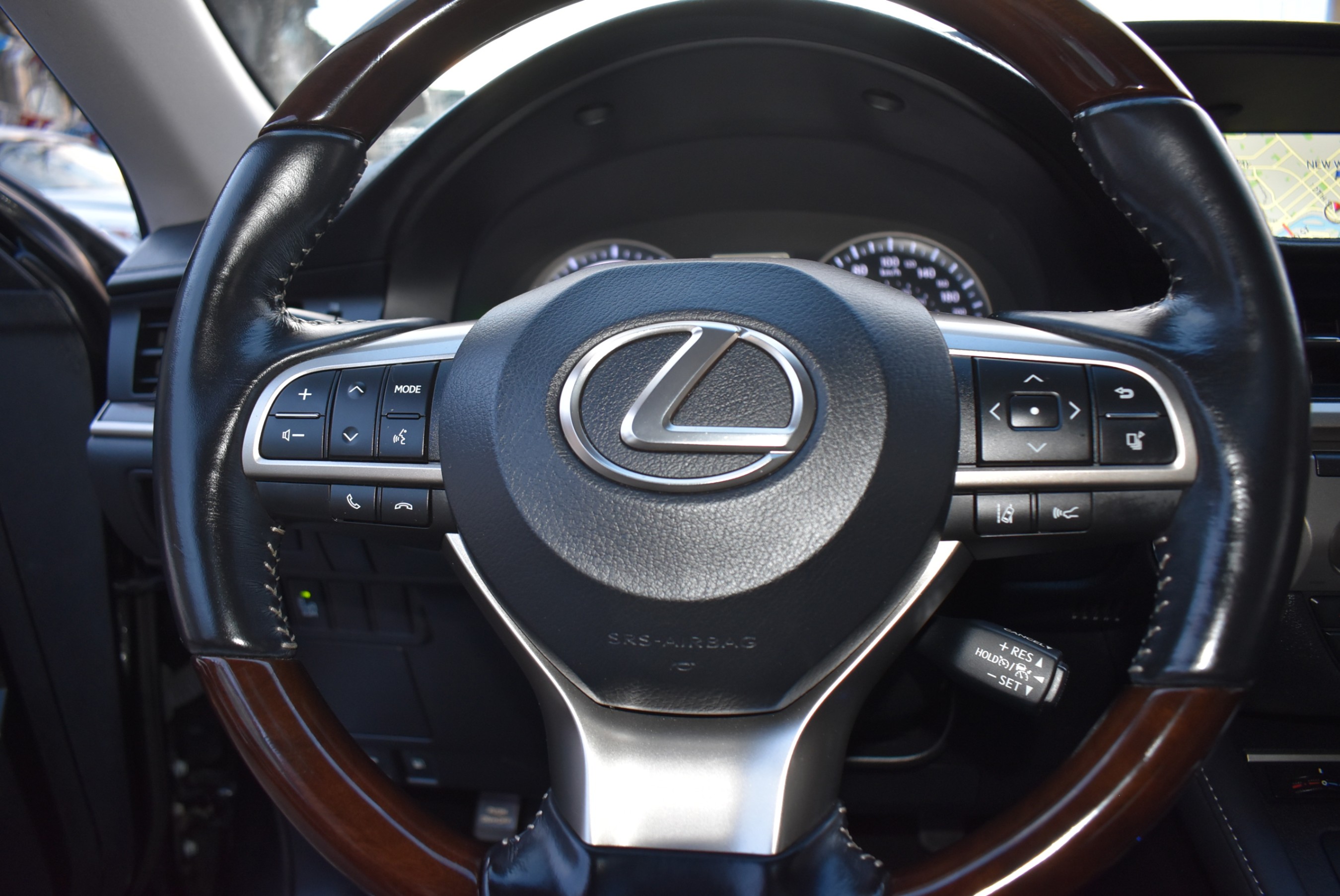 /driveonautoscanadaltd/2017-Lexus-ES300h-6776711657047492.jpg