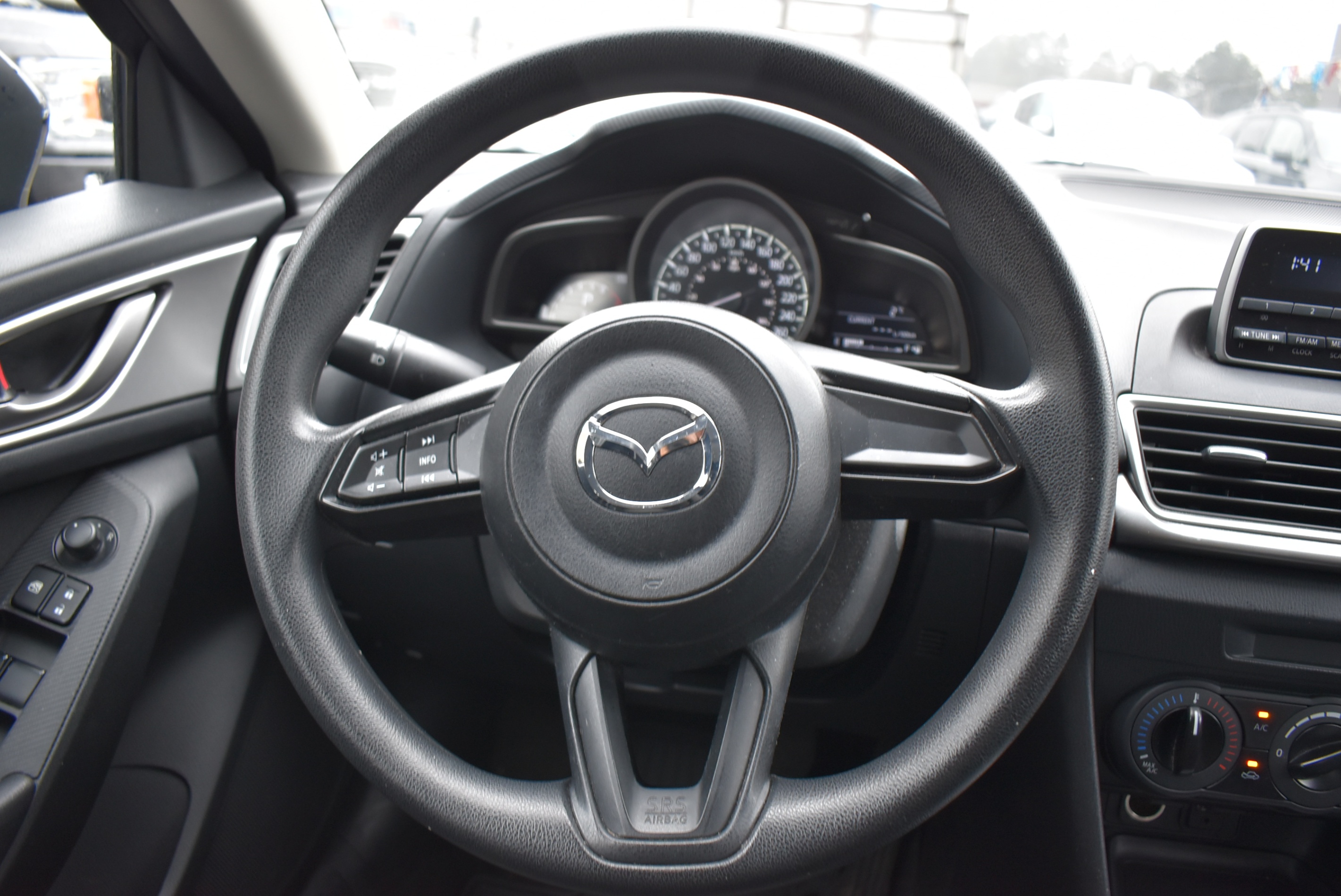 /driveonautoscanadaltd/2017-Mazda-Mazda3-4428984128092275.jpg