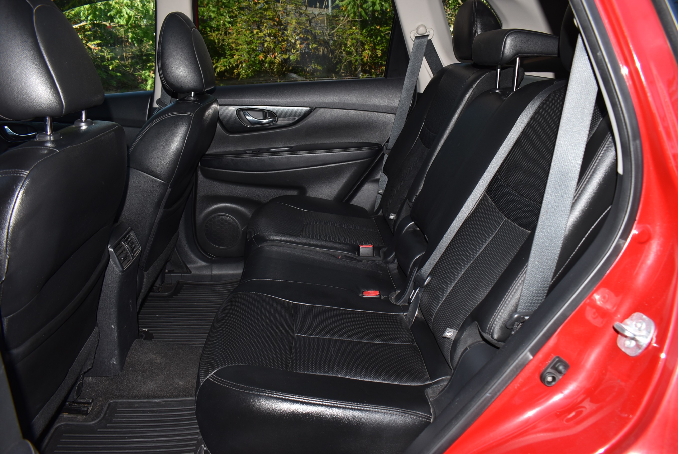 /driveonautoscanadaltd/2017-Nissan-Rogue-654001210977649.jpg
