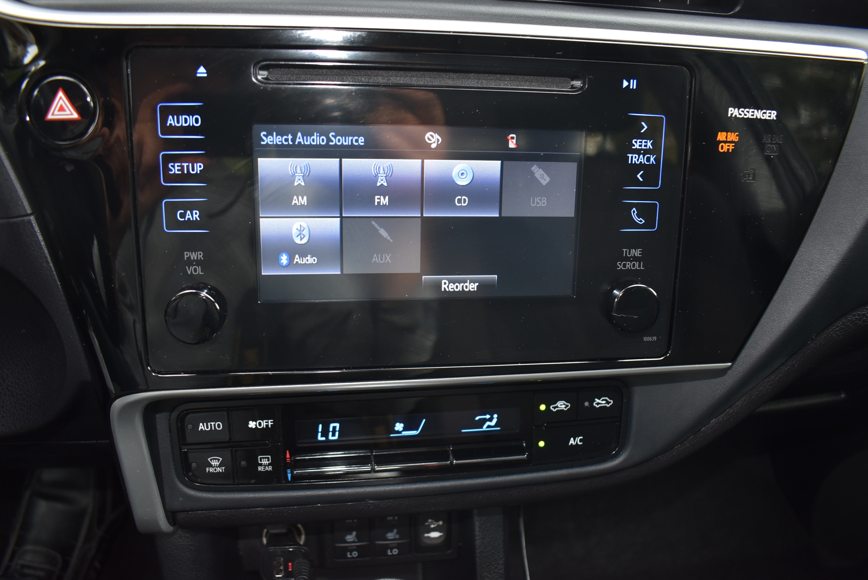 /driveonautoscanadaltd/2017-Toyota-Corolla-5609441733133578.jpg