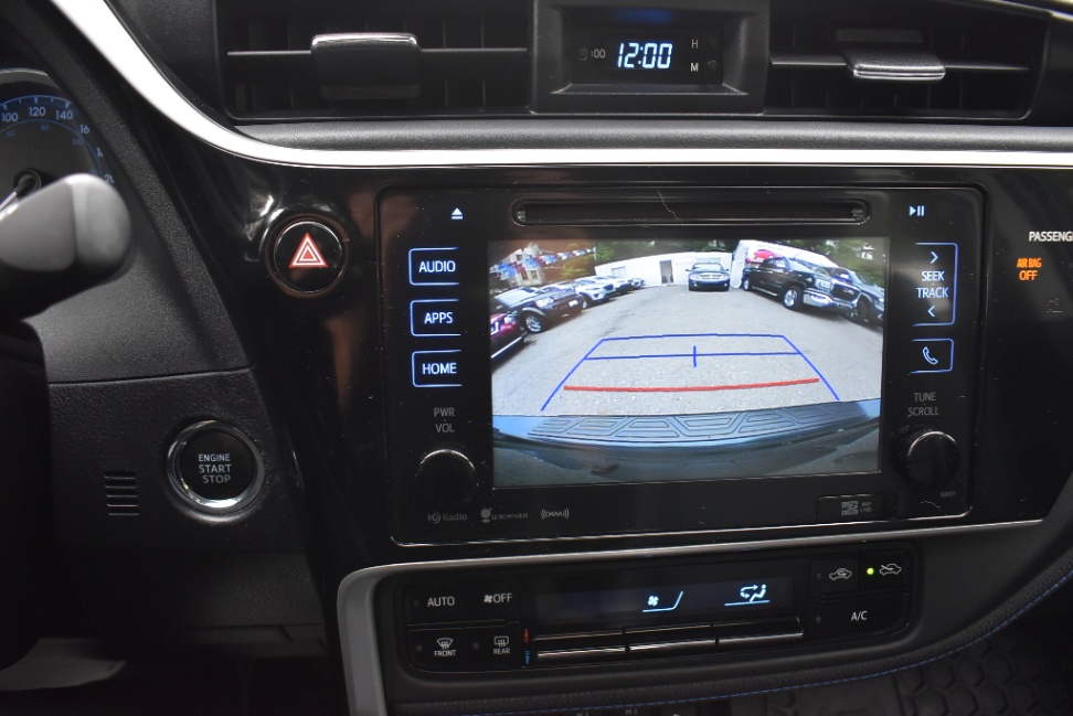 /driveonautoscanadaltd/2017-Toyota-Corolla-9938268679789917.jpg
