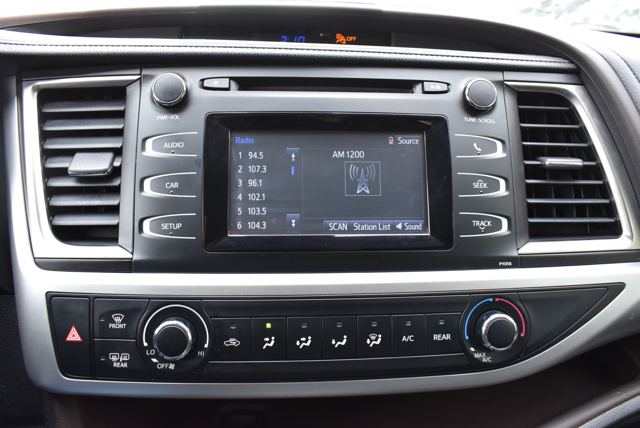 /driveonautoscanadaltd/2017-Toyota-Highlander-6621181863887786.jpg