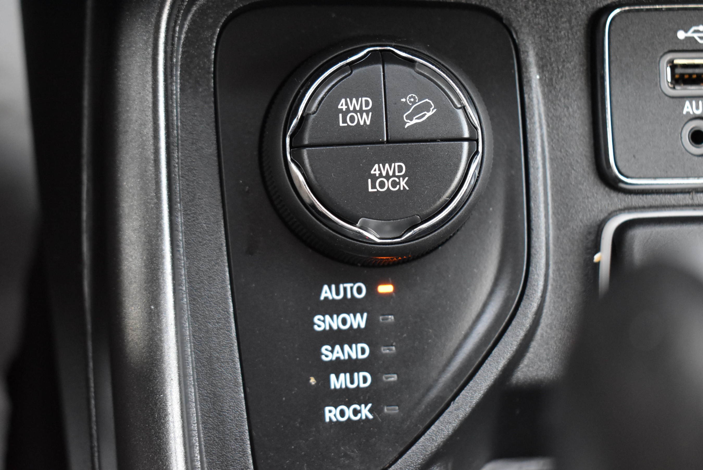 /driveonautoscanadaltd/2018-Jeep-Compass-7336970649994801.jpg