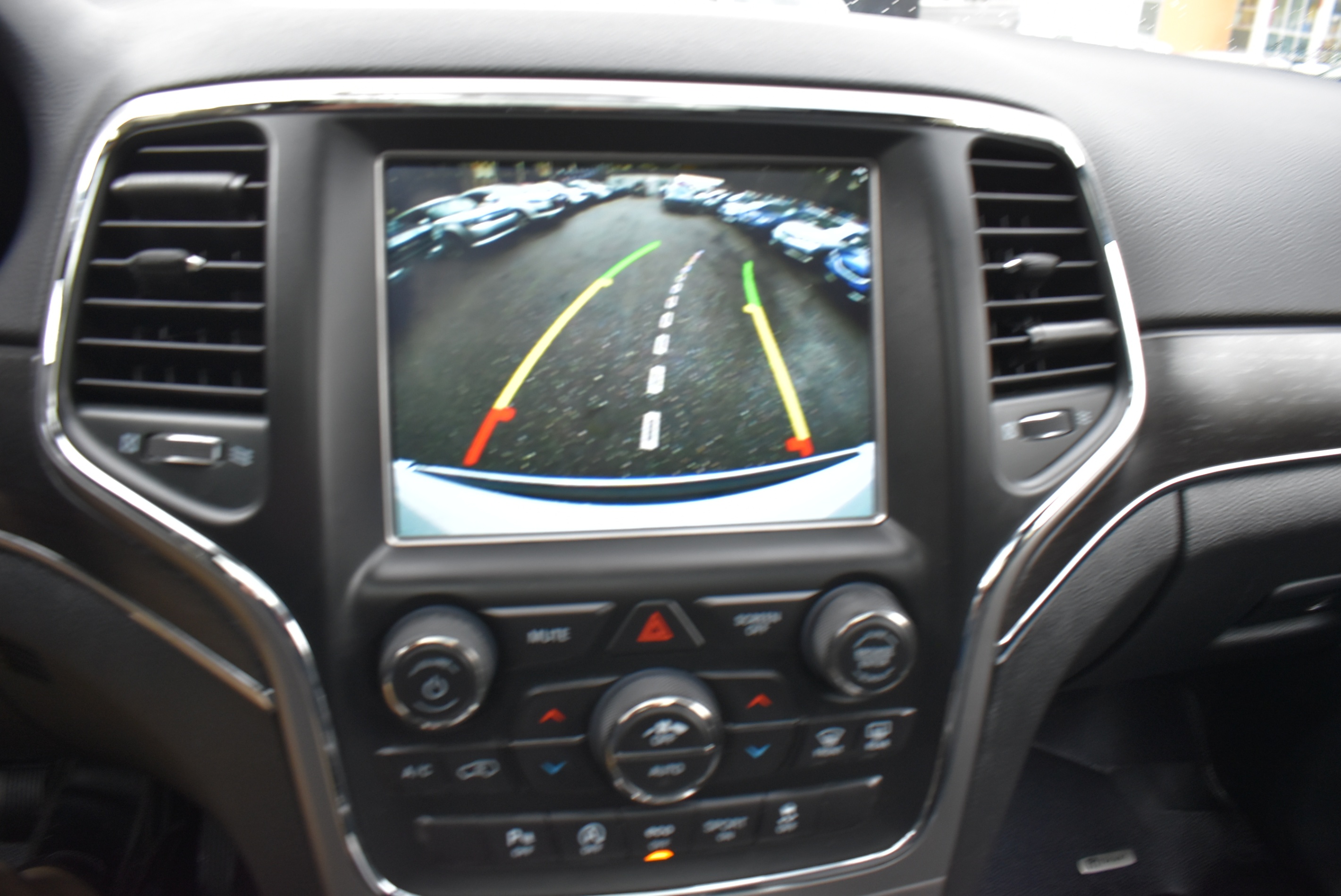 /driveonautoscanadaltd/2018-Jeep-GrandCherokee-06269085361384841.jpg