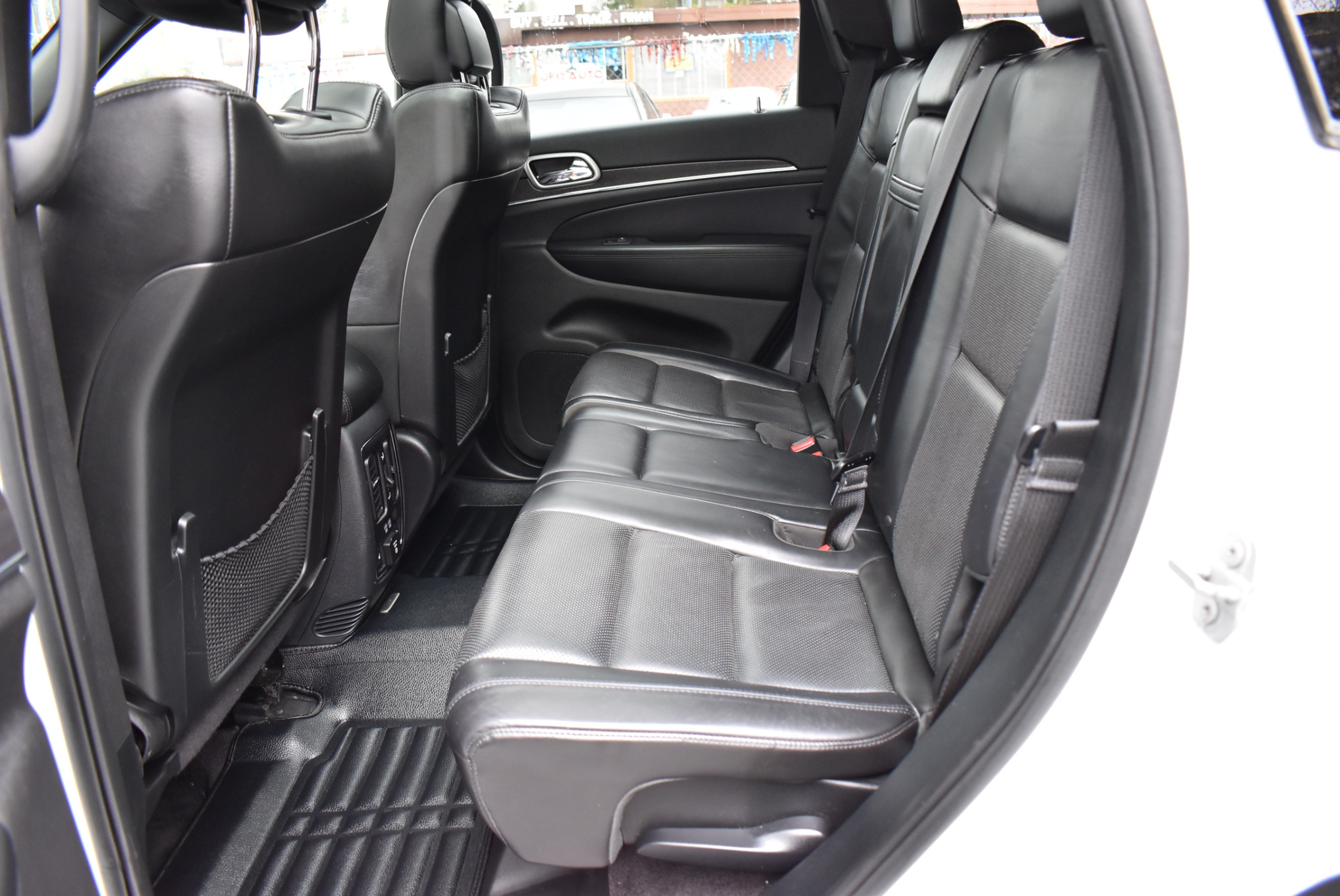 /driveonautoscanadaltd/2018-Jeep-GrandCherokee-9478321980640481.jpg