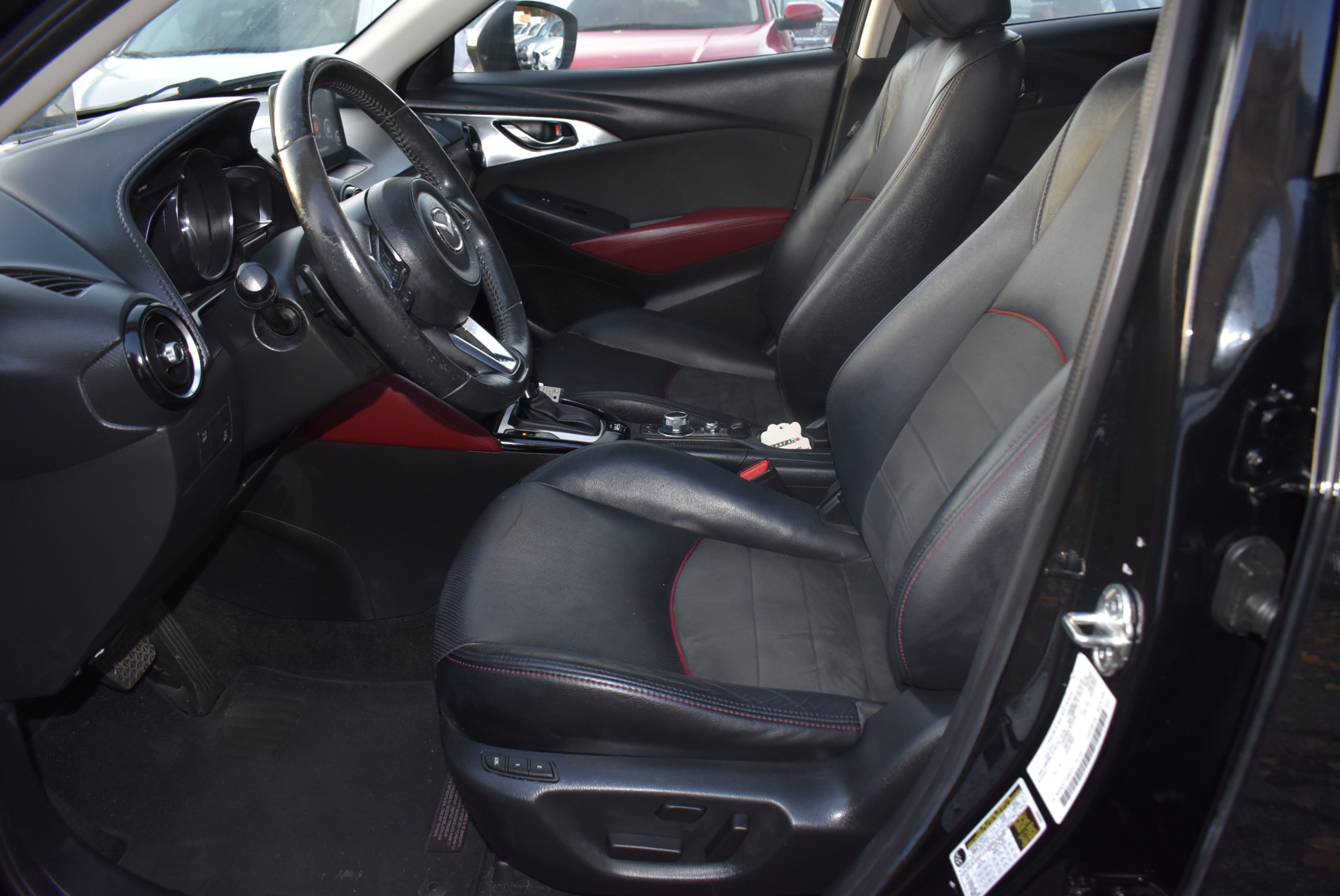 /driveonautoscanadaltd/2018-Mazda-CX-3-007781151042154599.jpg