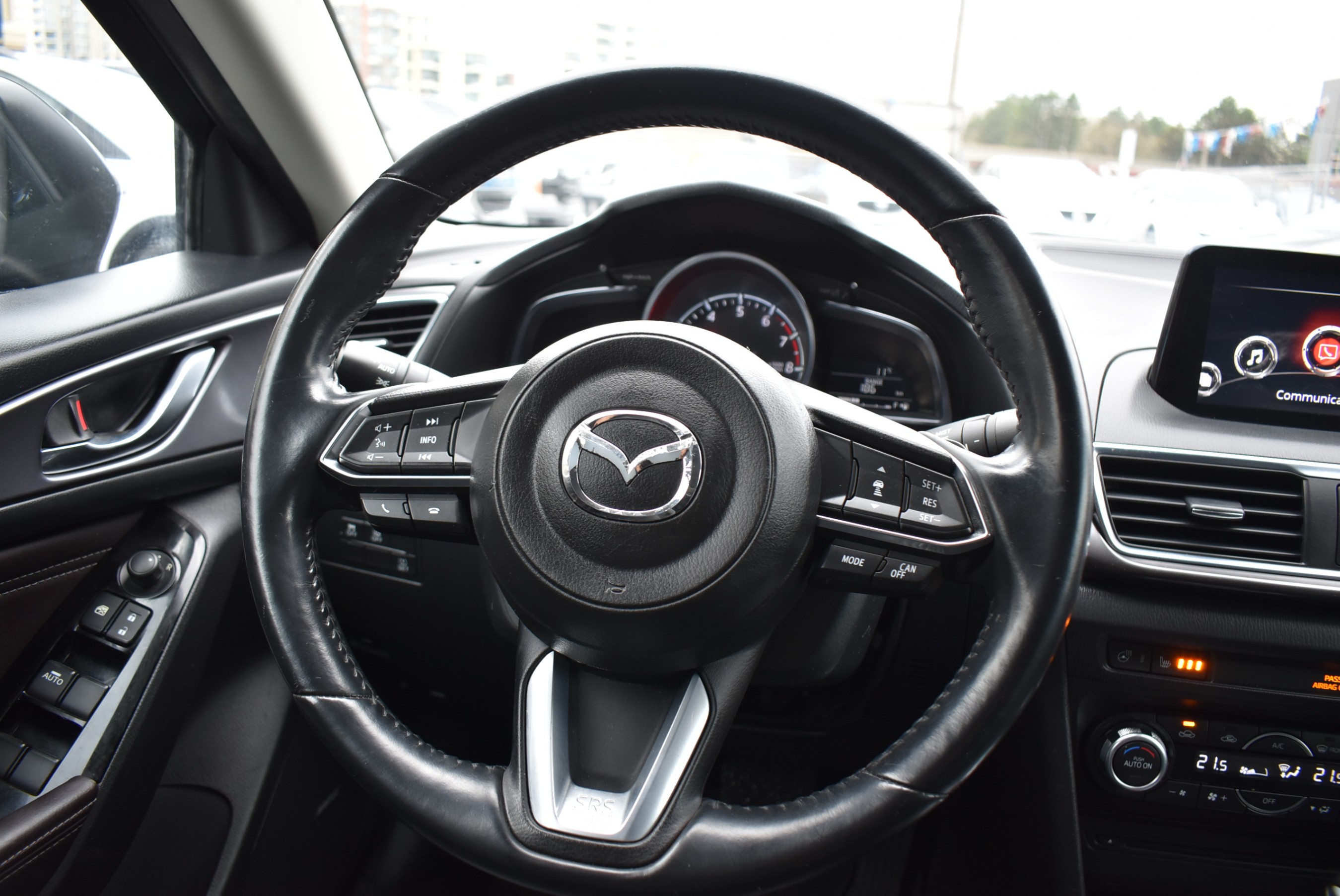 /driveonautoscanadaltd/2018-Mazda-Mazda3-07632555584084866.jpg