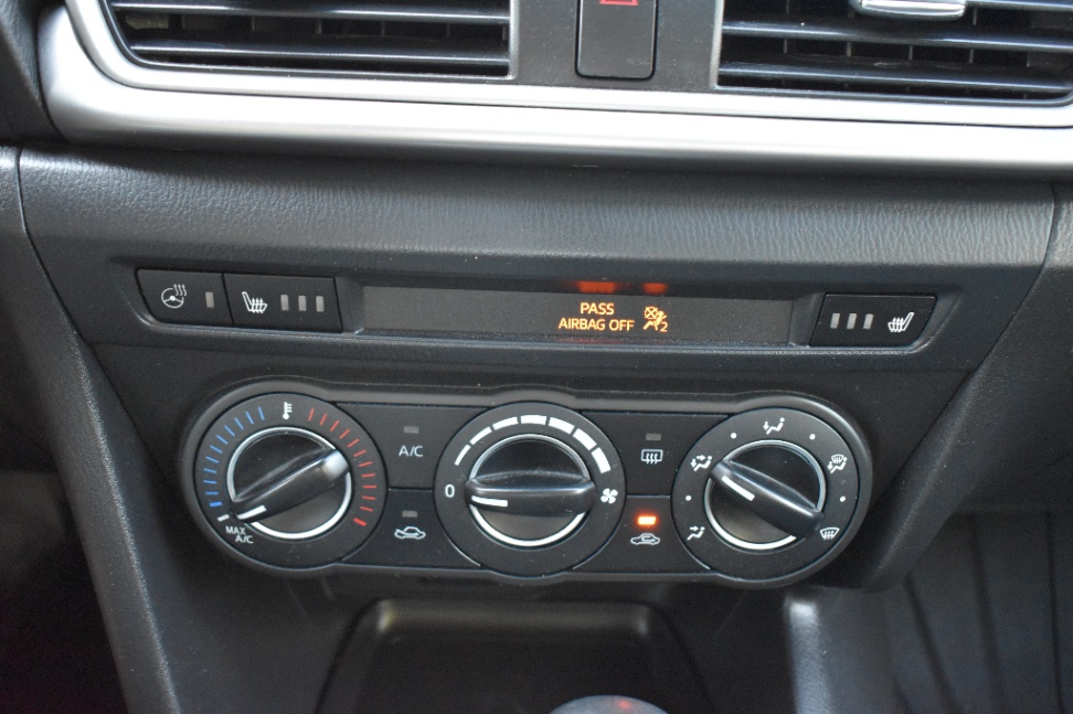 /driveonautoscanadaltd/2018-Mazda-Mazda3-22962031949349826.jpg