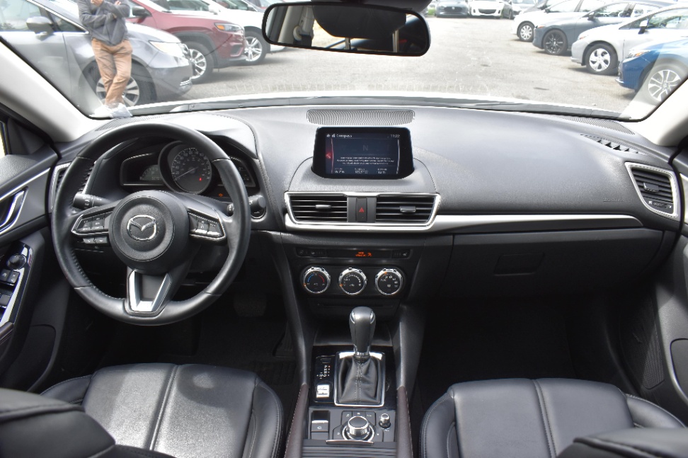 /driveonautoscanadaltd/2018-Mazda-Mazda3-8496060836538144.jpg