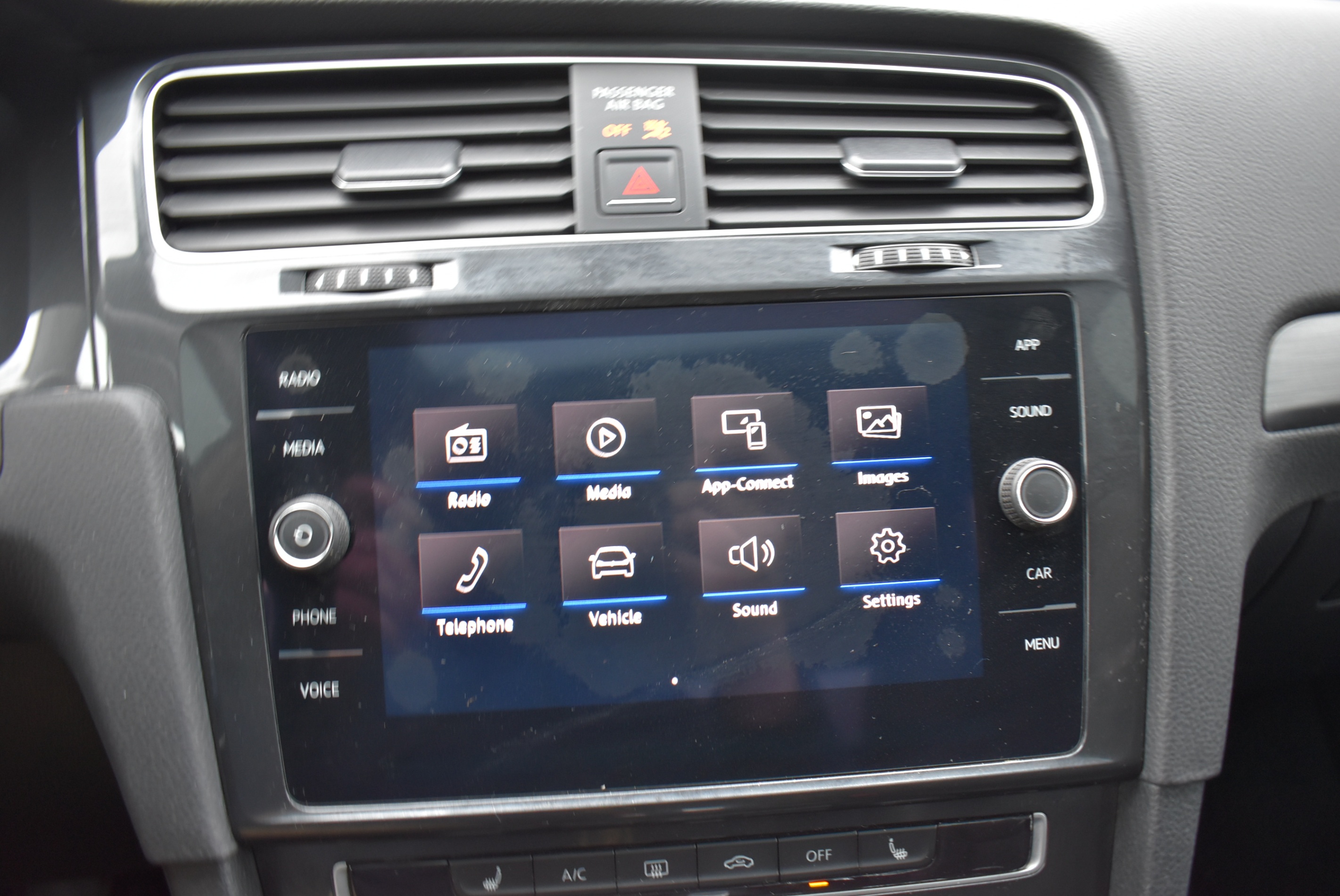 /driveonautoscanadaltd/2018-Volkswagen-Golf-643570937481986.jpg
