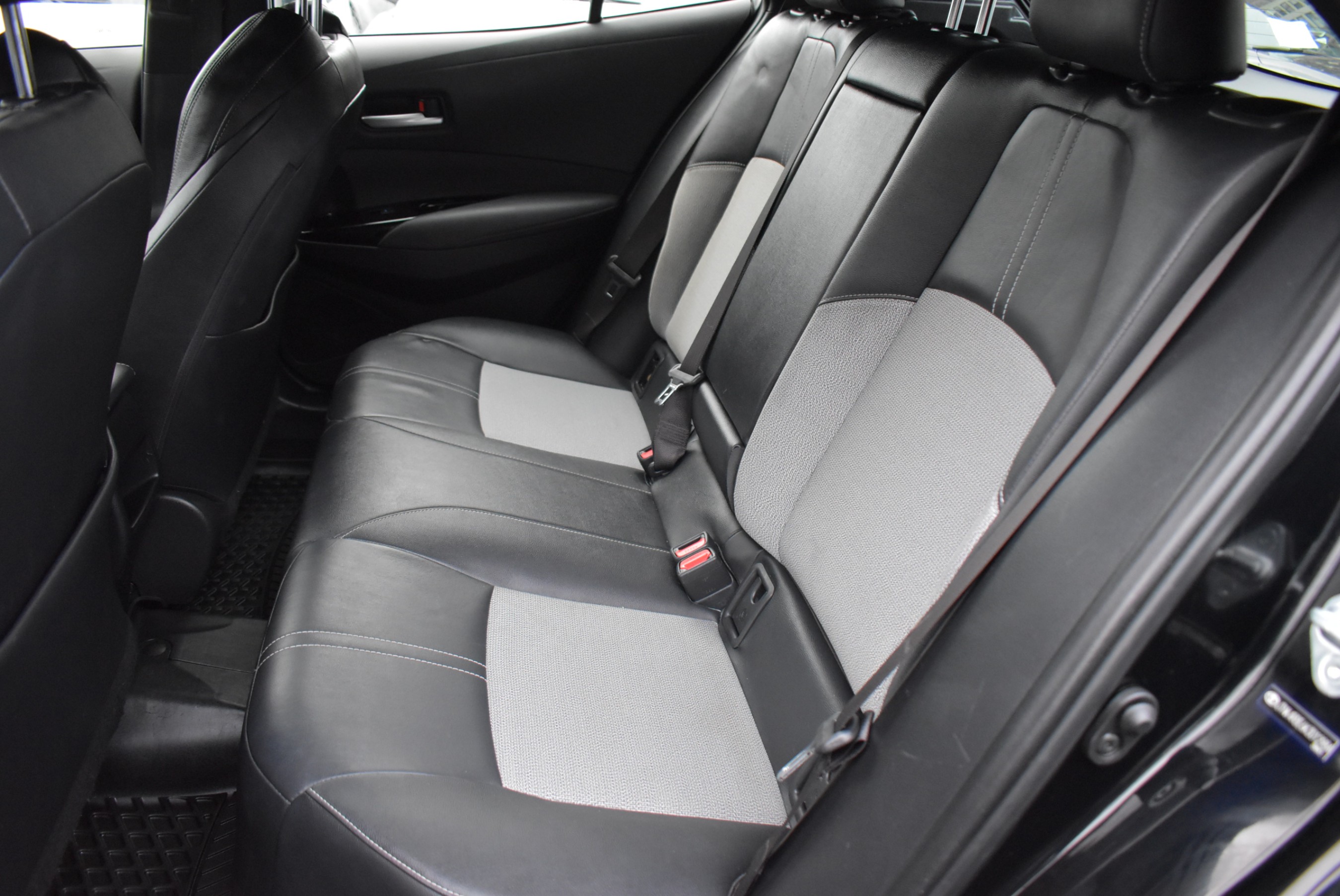 /driveonautoscanadaltd/2019-Toyota-CorollaHatchback-2933001976377734.jpg