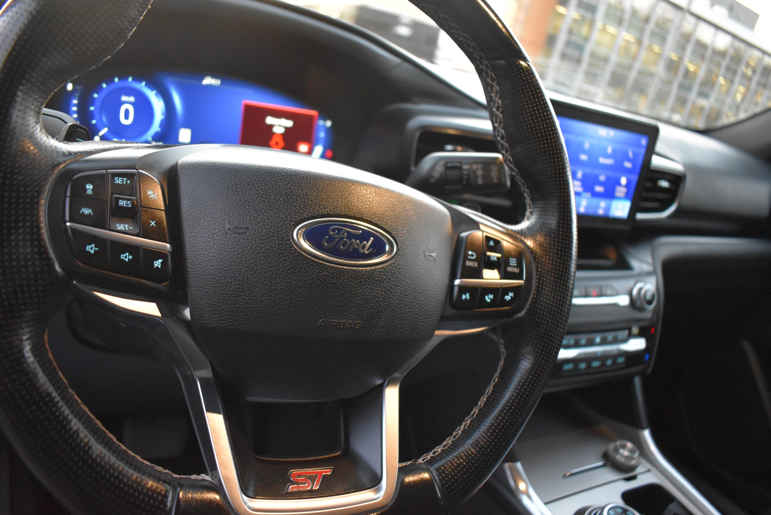 /driveonautoscanadaltd/2020-Ford-Explorer-38155989918485633.jpg